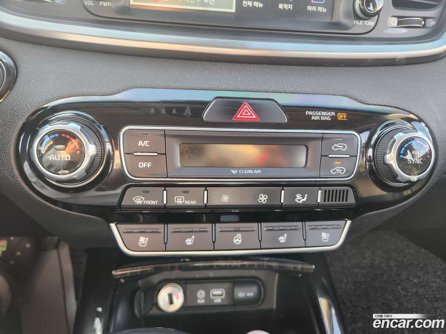Sorento Kia 2019.3-OPTION-015