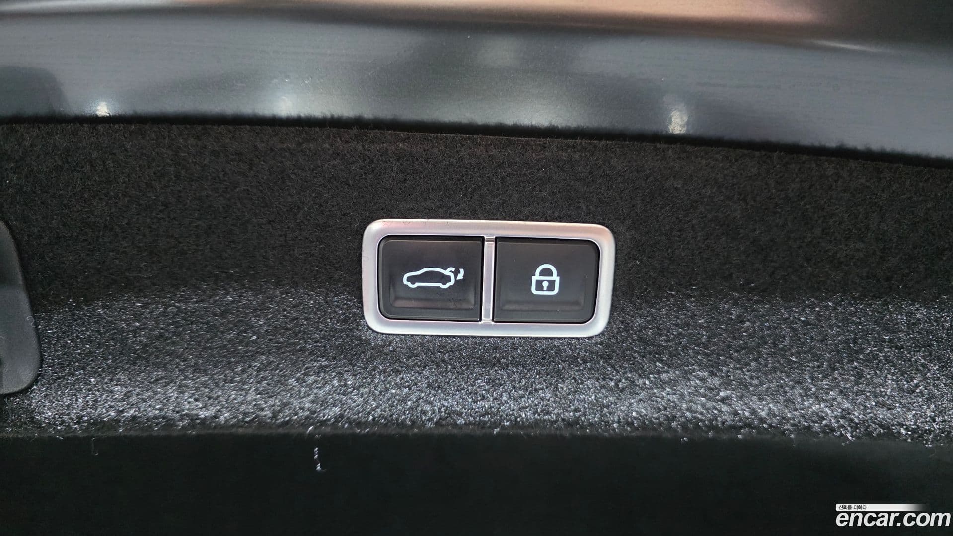 Main__Slider__Photo:G90 Genesis 2022.2-19