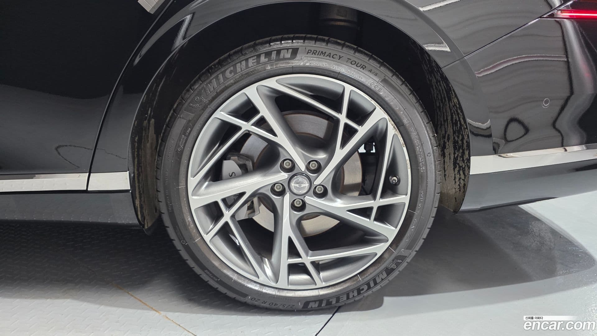 Main__Slider__Photo:G90 Genesis 2022.2-20