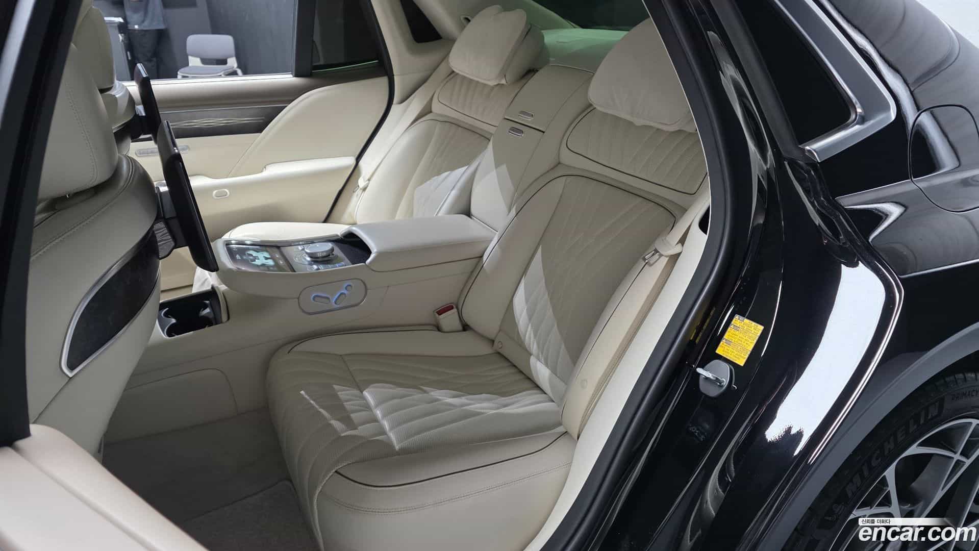 G90 Genesis 2022.2-INNER-036