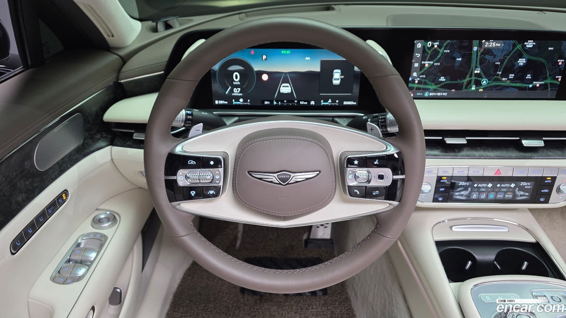 Main__Slider__Photo:G90 Genesis 2022.2-27