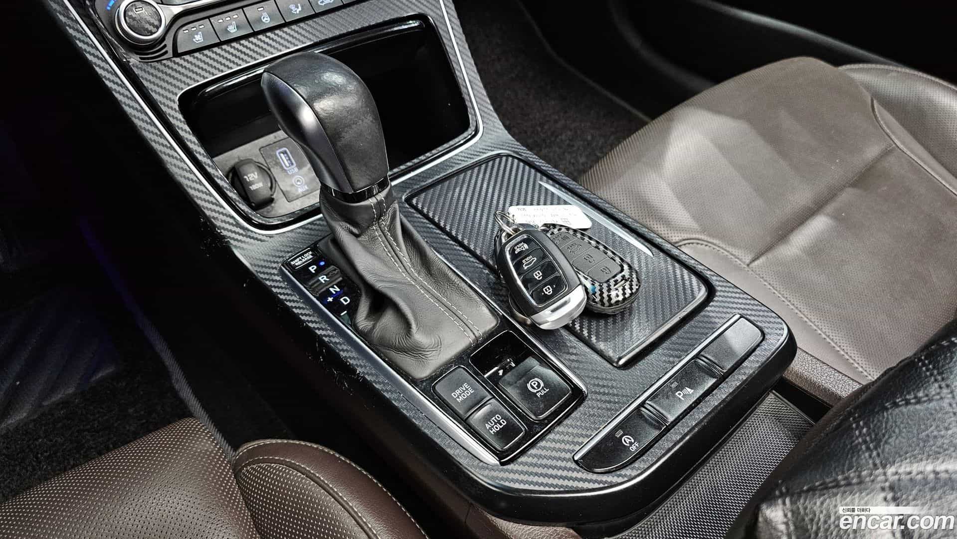 Grandeur Hyundai 2016.11-INNER-009