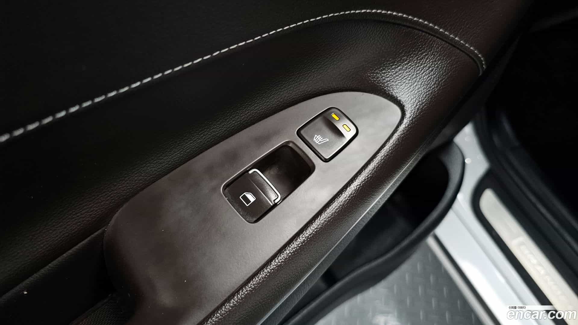 Grandeur Hyundai 2016.11-OPTION-022