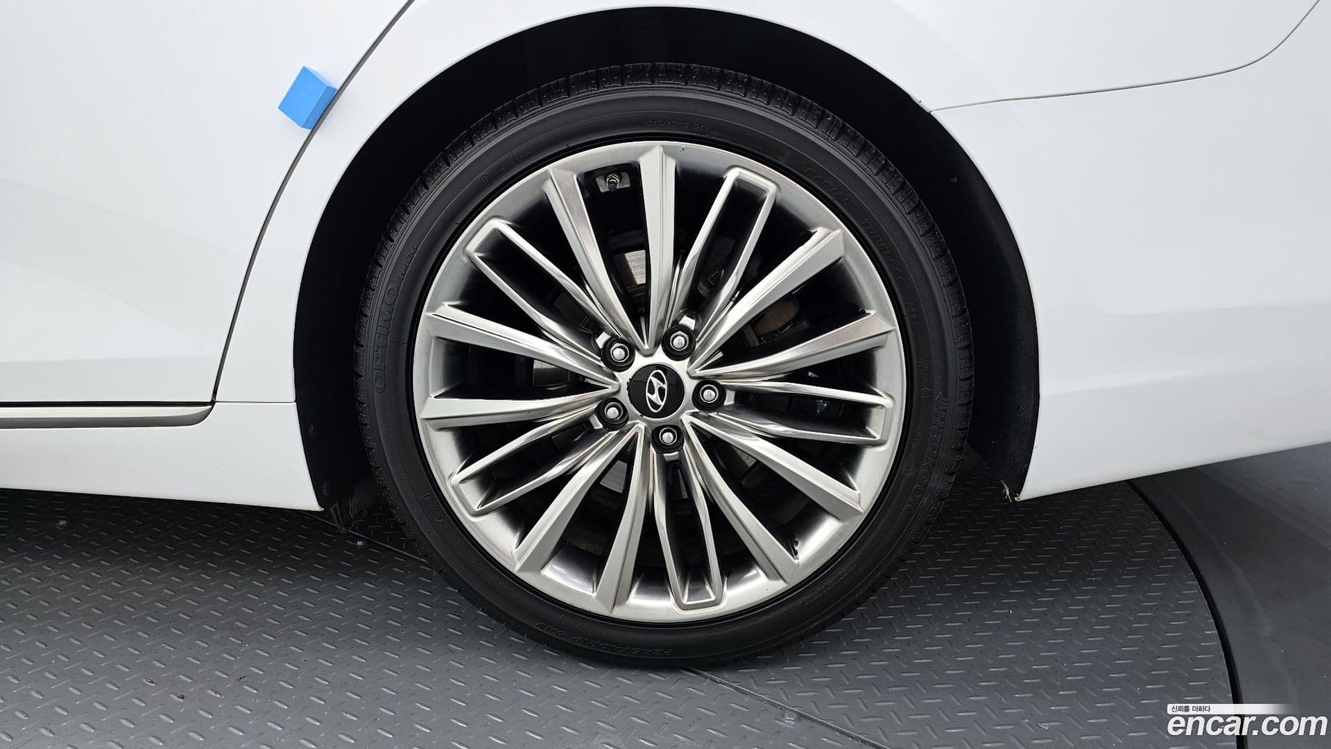 Main__Slider__Photo:Grandeur Hyundai 2016.11-20