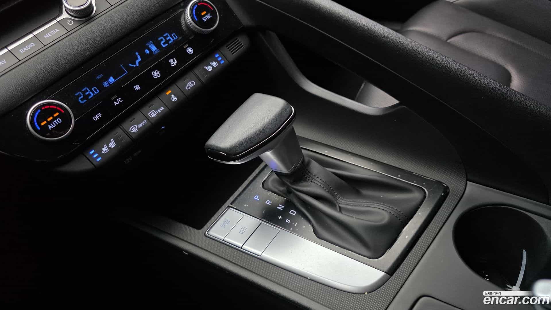 AVANTE Hyundai 2022.4-INNER-009
