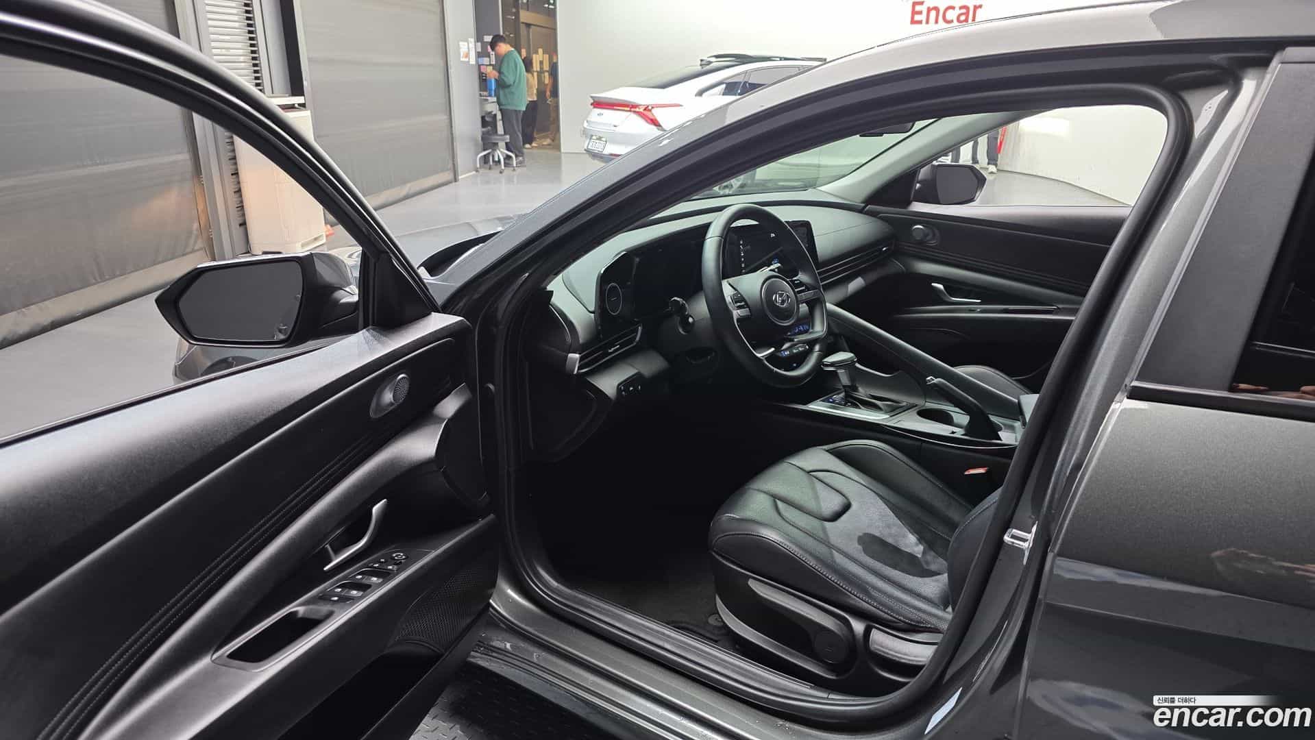 AVANTE Hyundai 2022.4-INNER-010