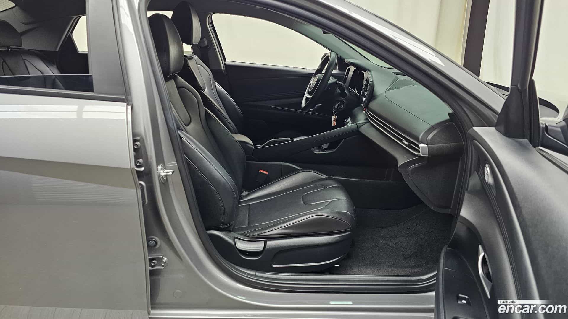 AVANTE Hyundai 2022.6-OPTION-015