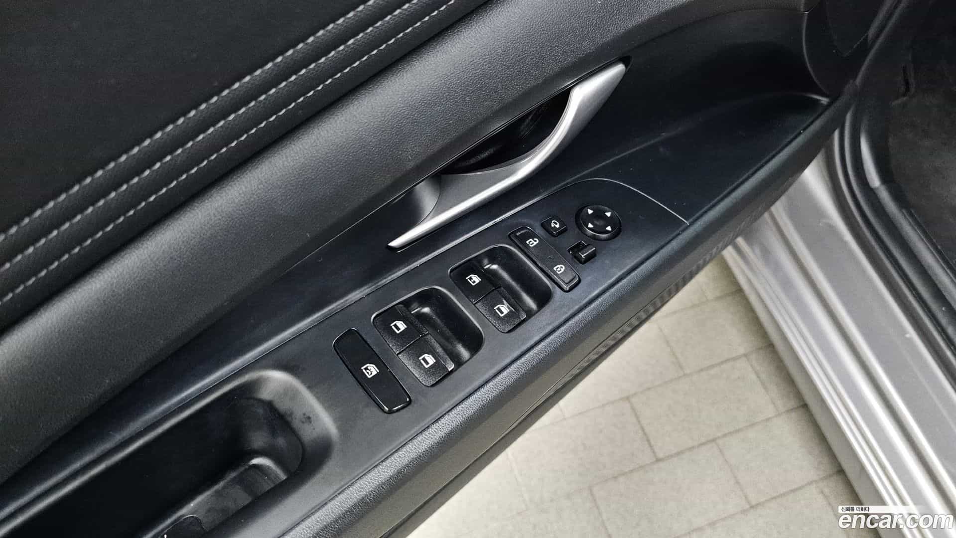 AVANTE Hyundai 2022.6-OPTION-018