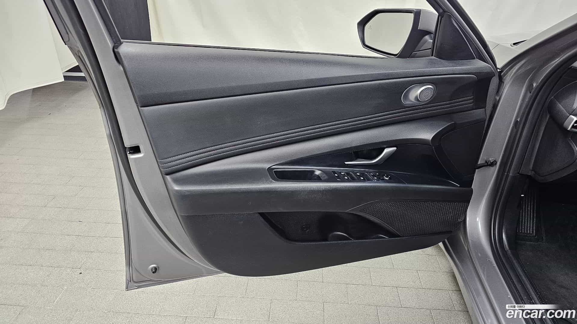 AVANTE Hyundai 2022.6-INNER-034