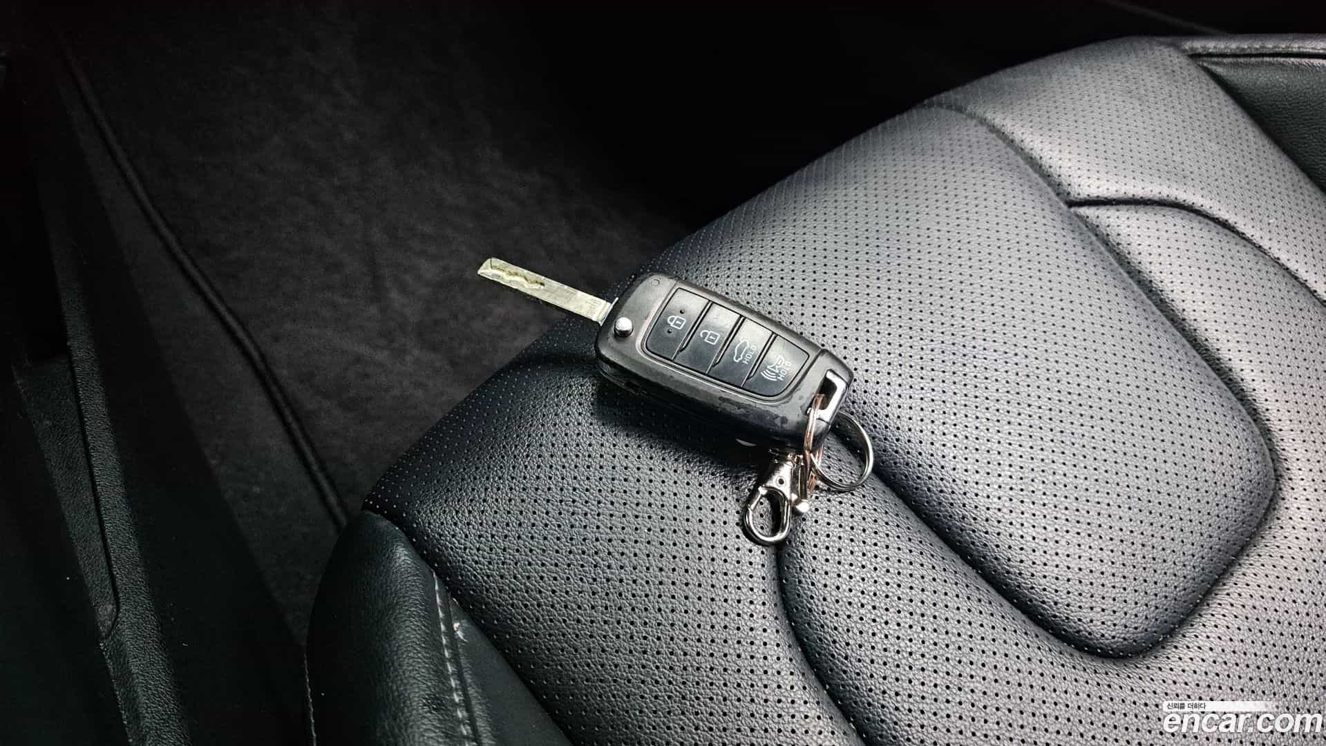 AVANTE Hyundai 2022.6-OPTION-040