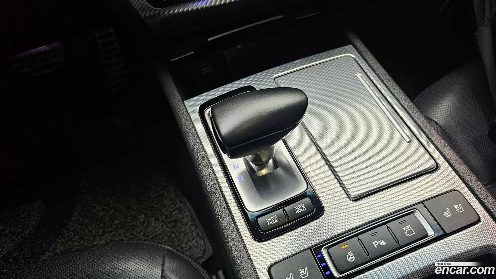 G80 Genesis 2019.11-INNER-009