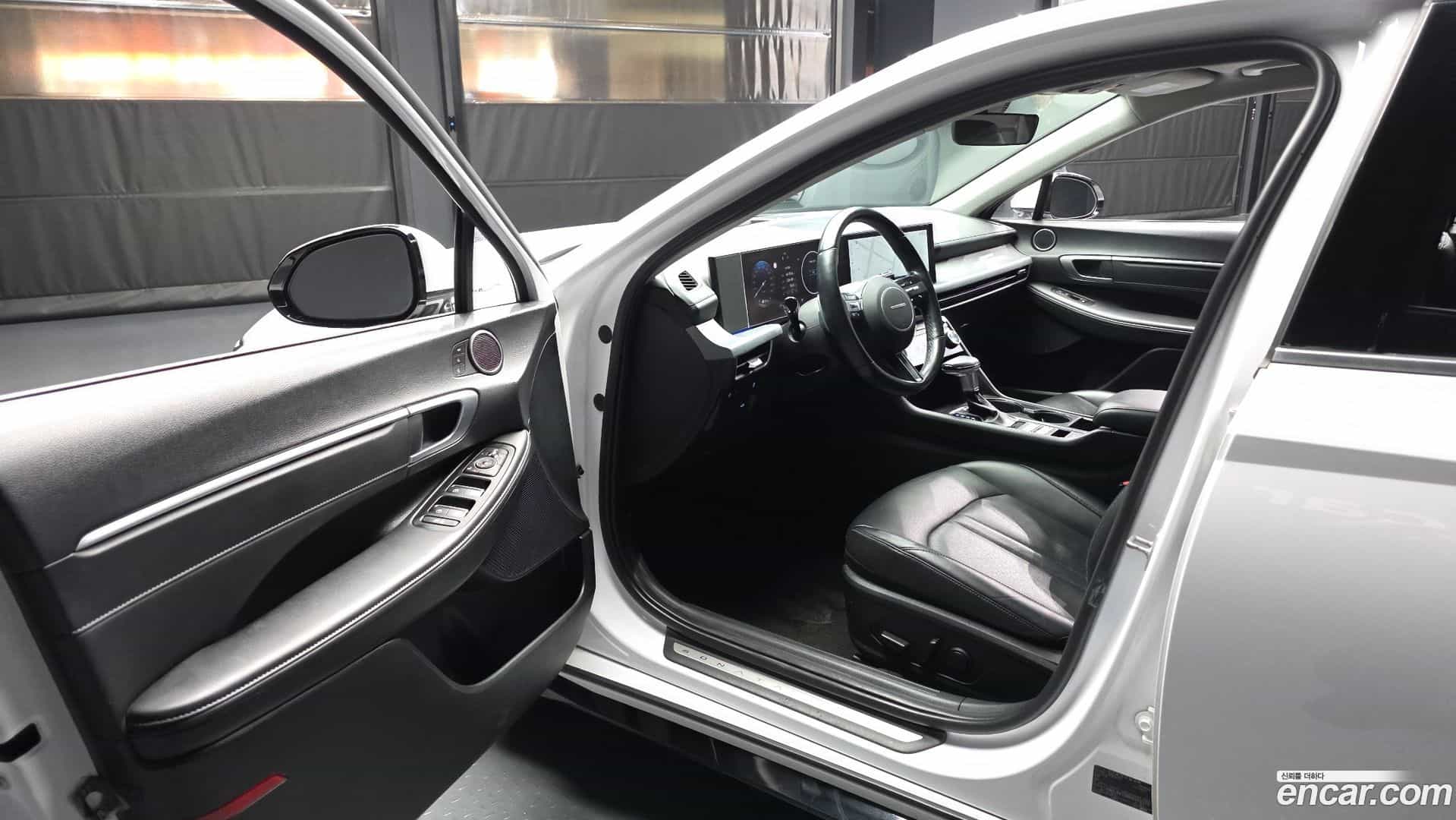 Sonata Hyundai 2023.6-INNER-010