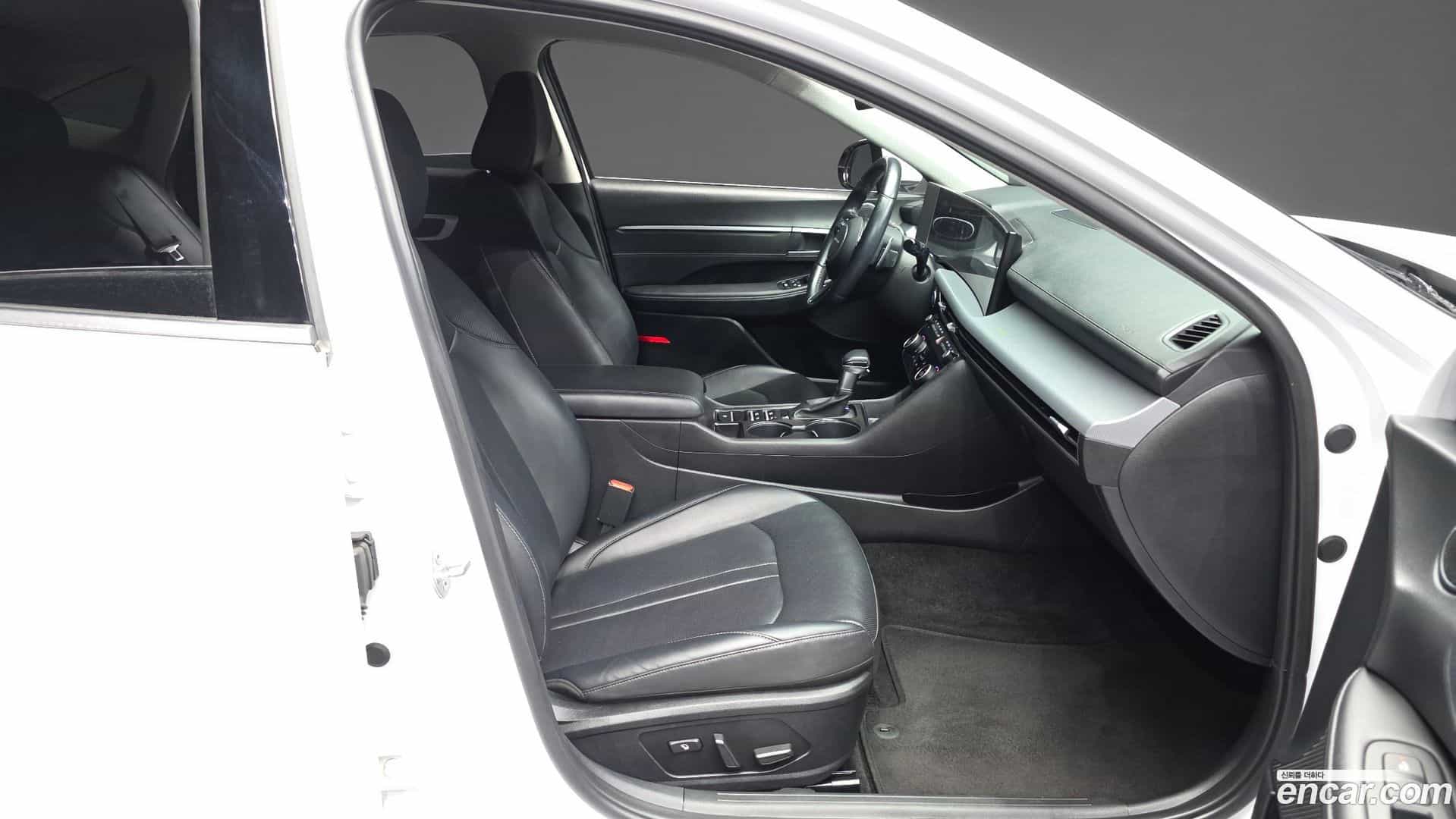 Sonata Hyundai 2023.6-OPTION-015