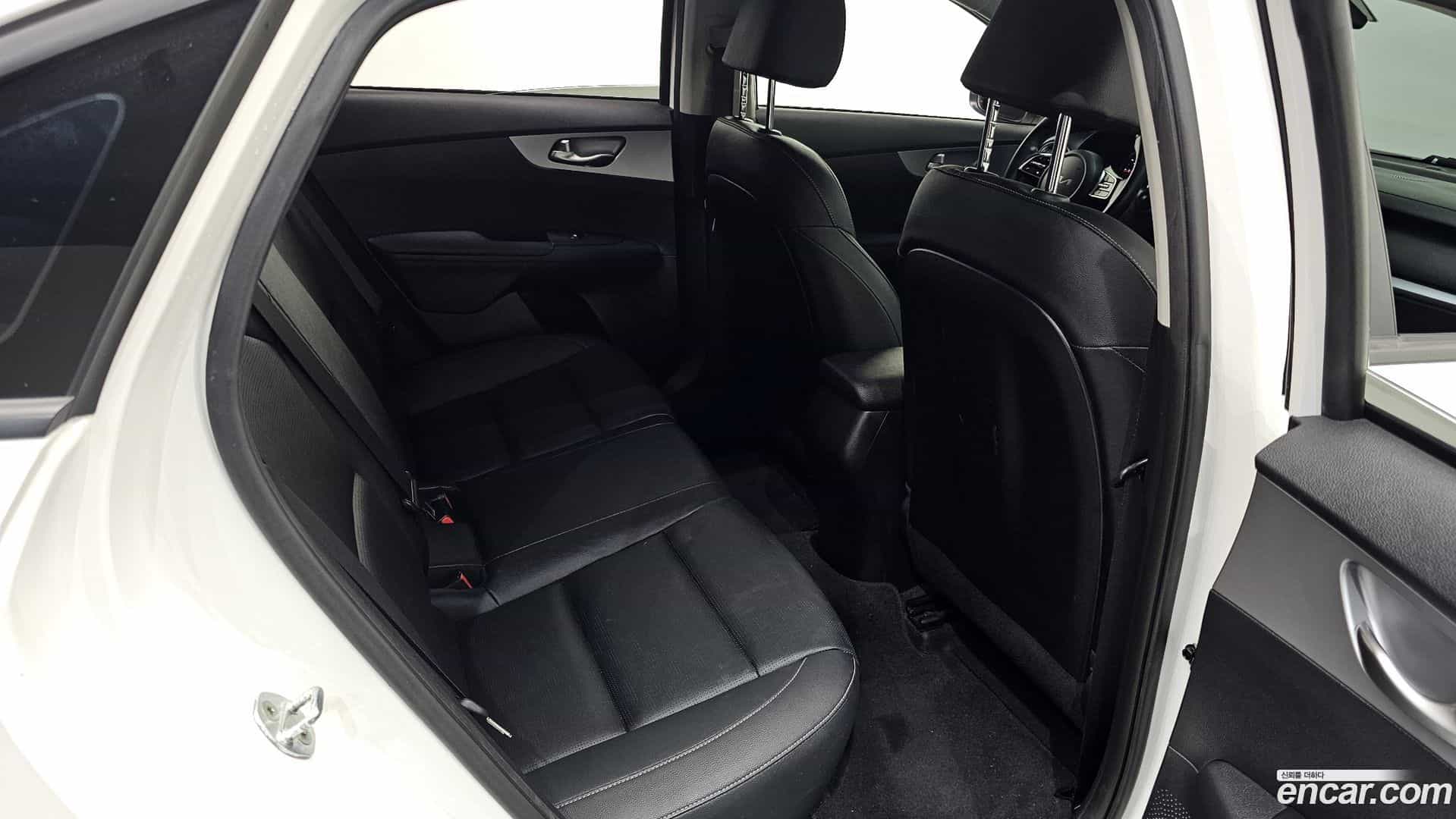 K3 Kia 2021.4-OPTION-016