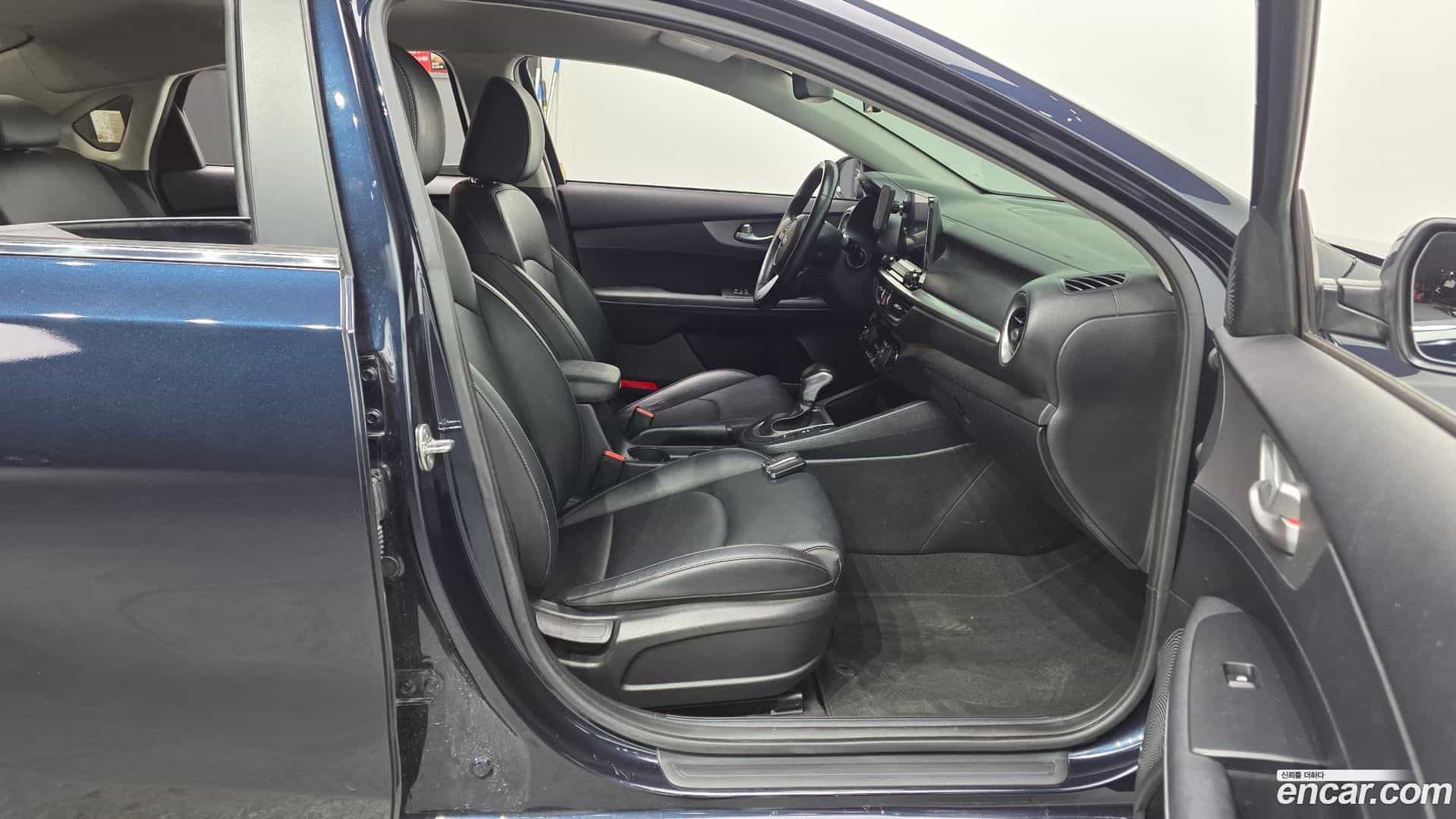 K3 Kia 2019.0-OPTION-015