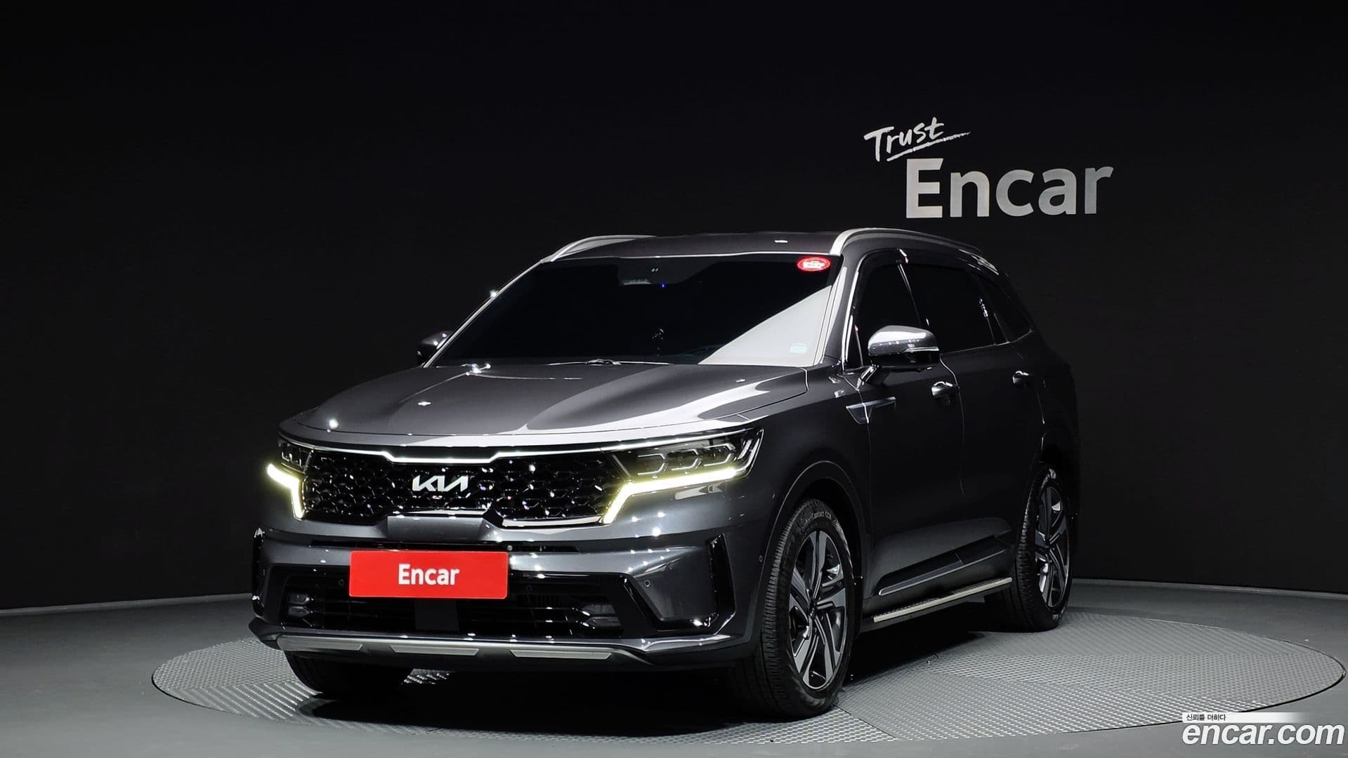 Main__Slider__Photo:Sorento Kia 2022.4-0