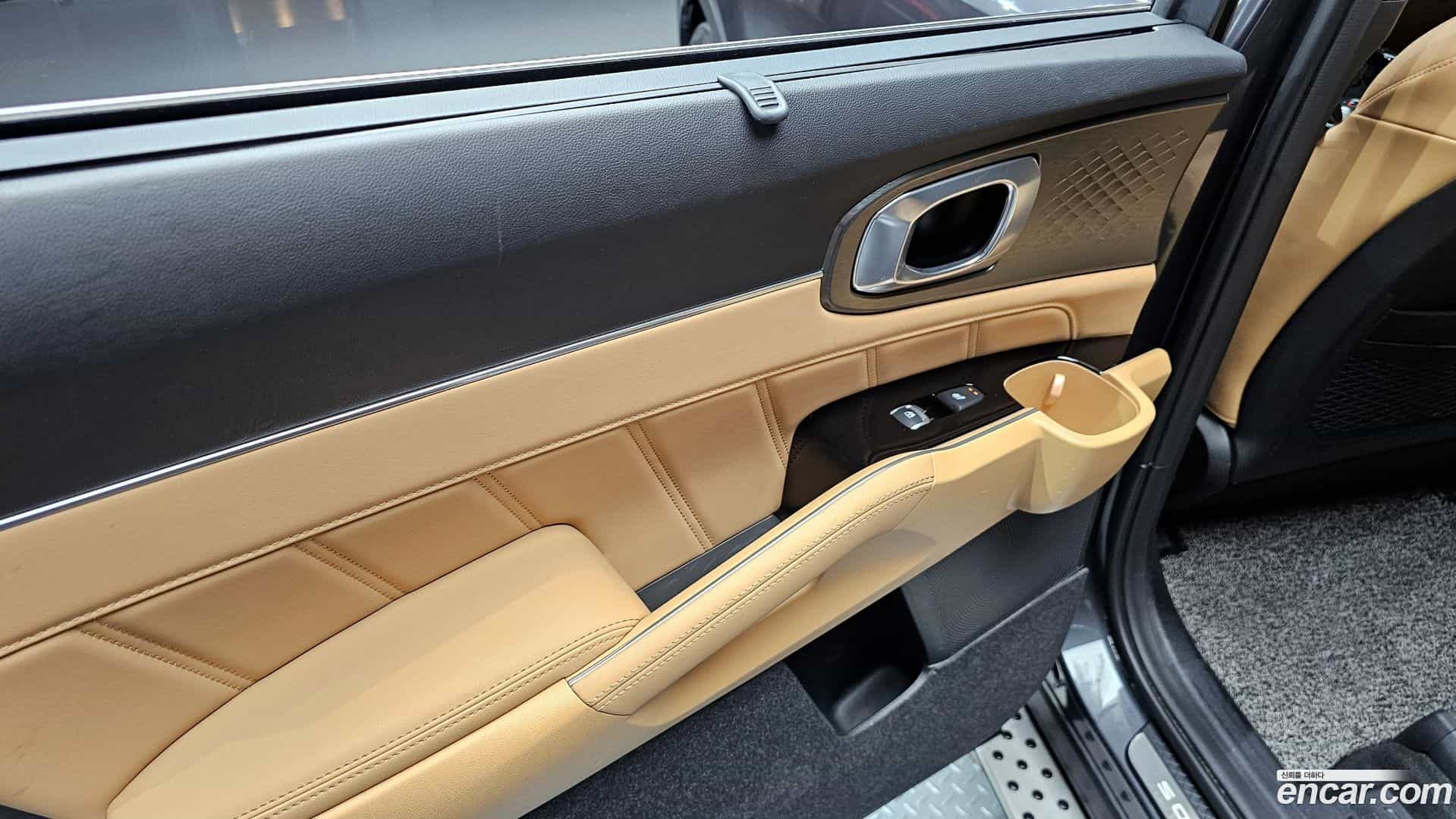 Sorento Kia 2022.4-INNER-035
