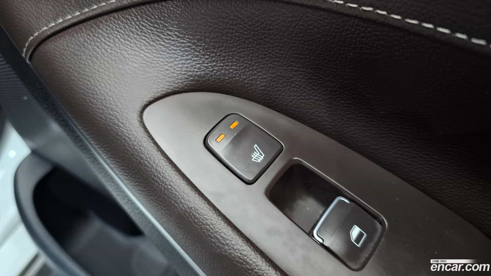 Grandeur Hyundai 2018.6-OPTION-023