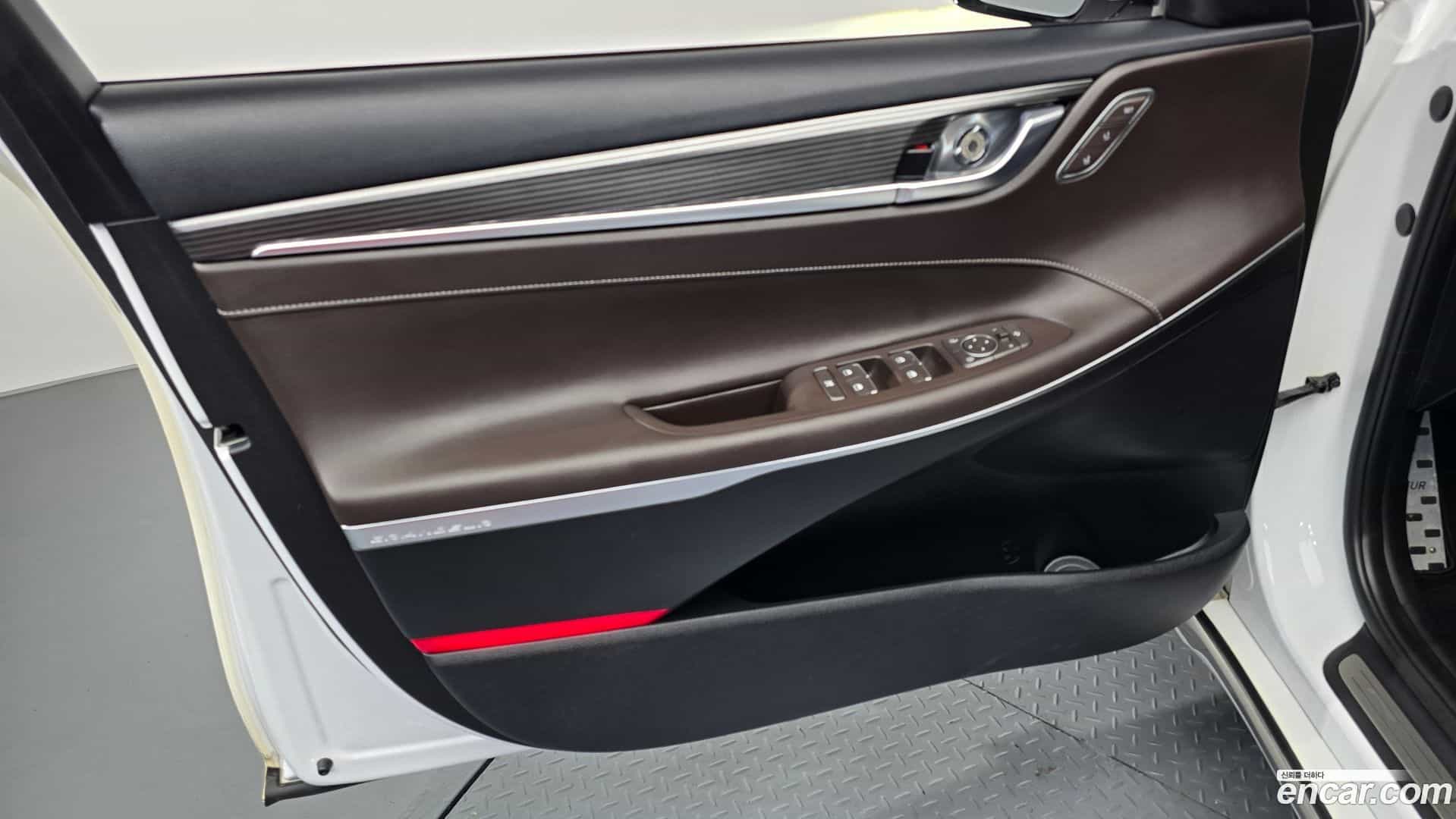 Grandeur Hyundai 2018.6-INNER-034