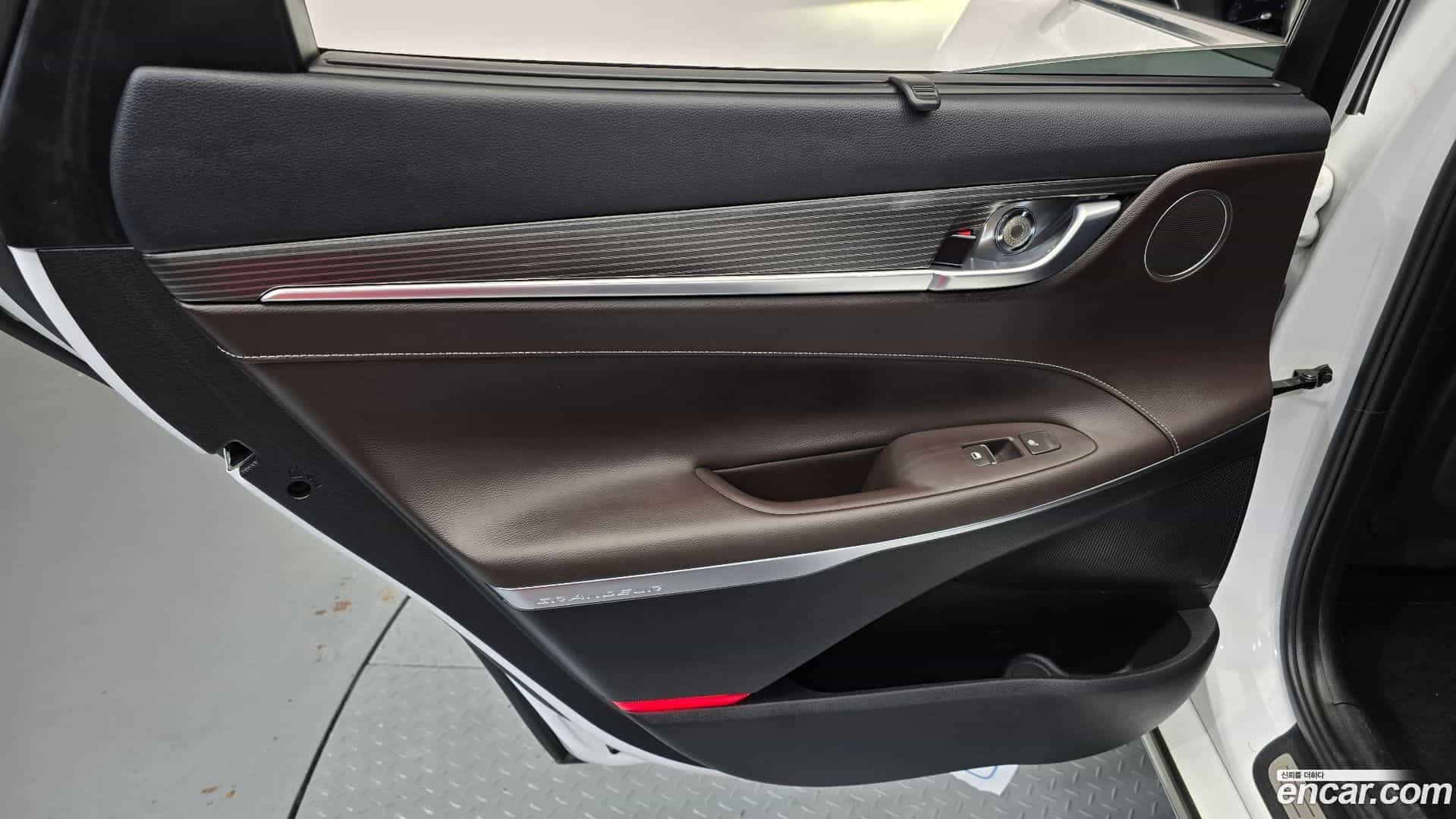 Grandeur Hyundai 2018.6-INNER-035
