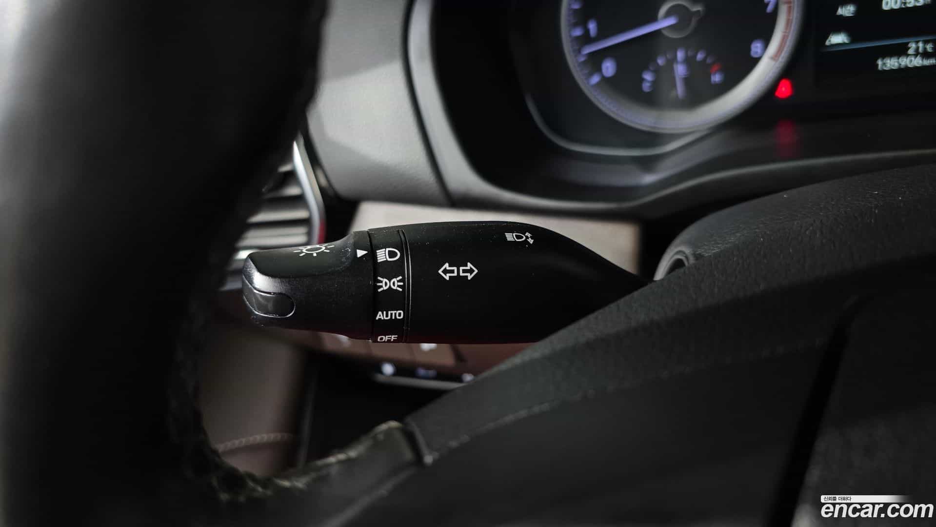 Grandeur Hyundai 2018.6-OPTION-043