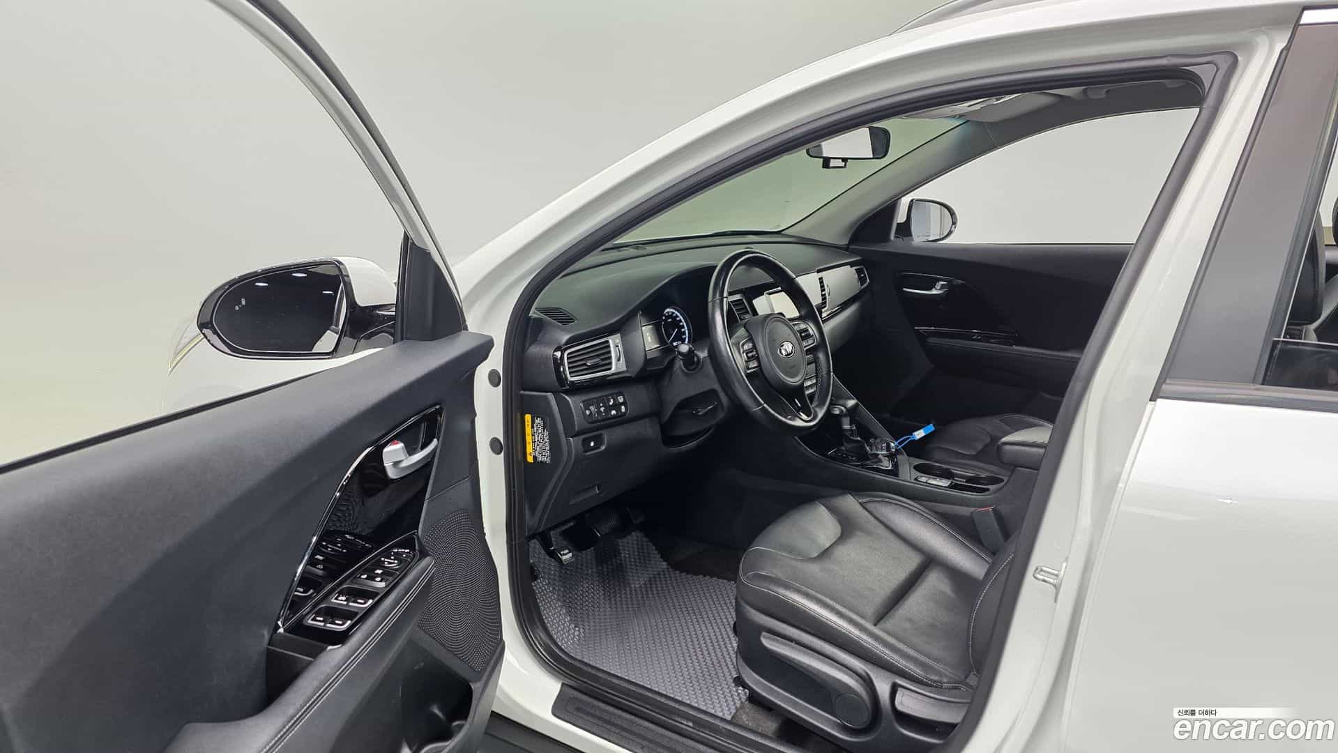 Niro Kia 2017.8-INNER-010