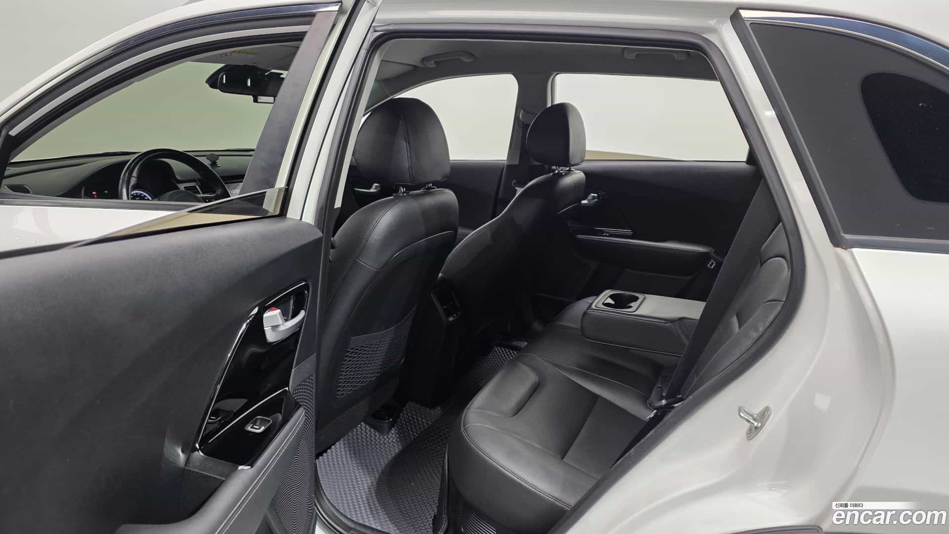 Niro Kia 2017.8-OPTION-015