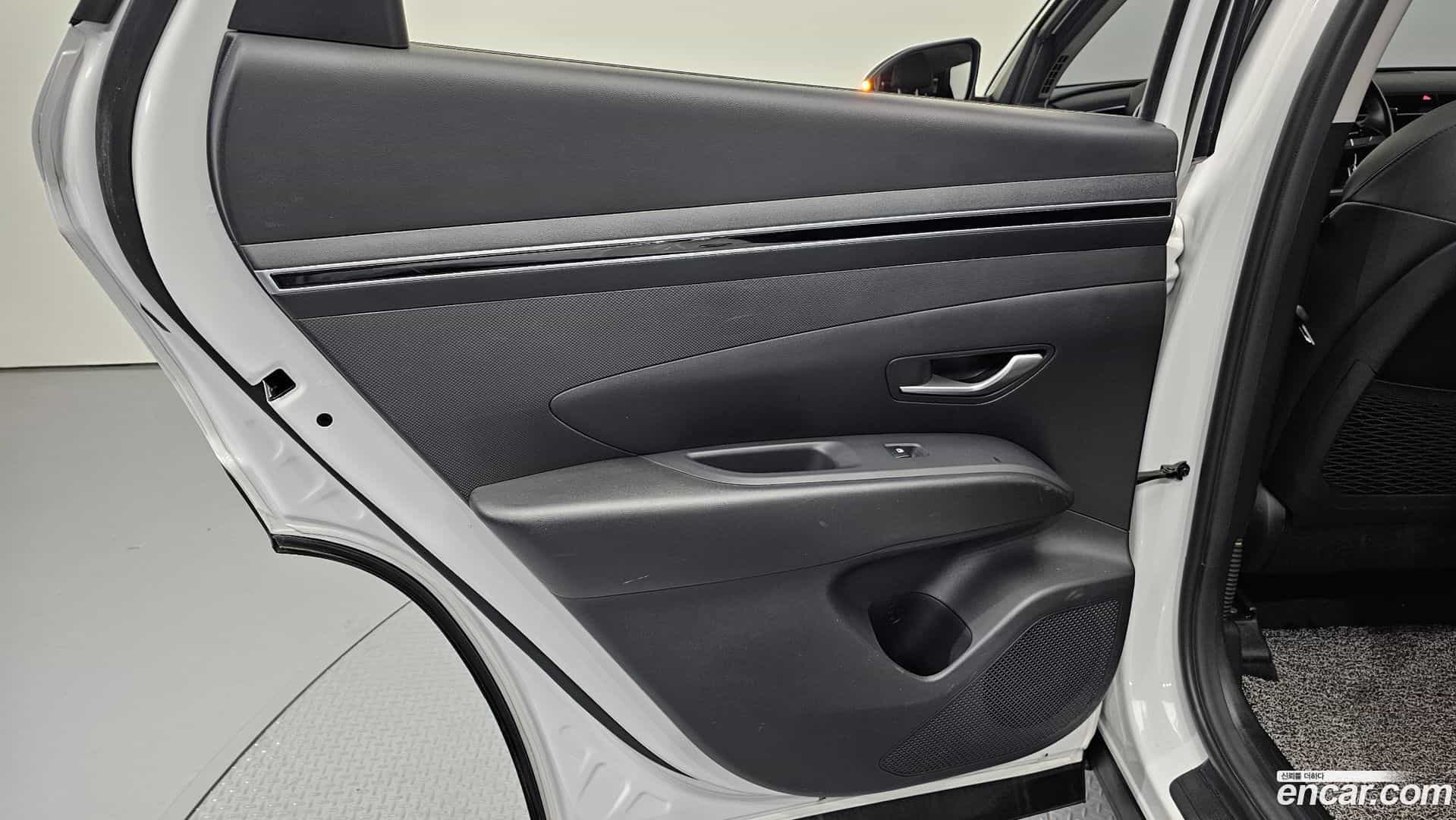Tucson Hyundai 2022.2-INNER-035