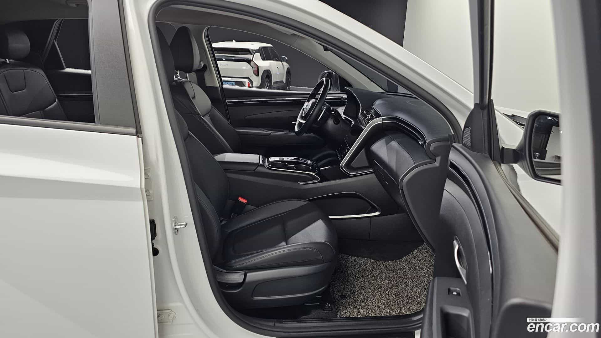 Tucson Hyundai 2022.2-INNER-036