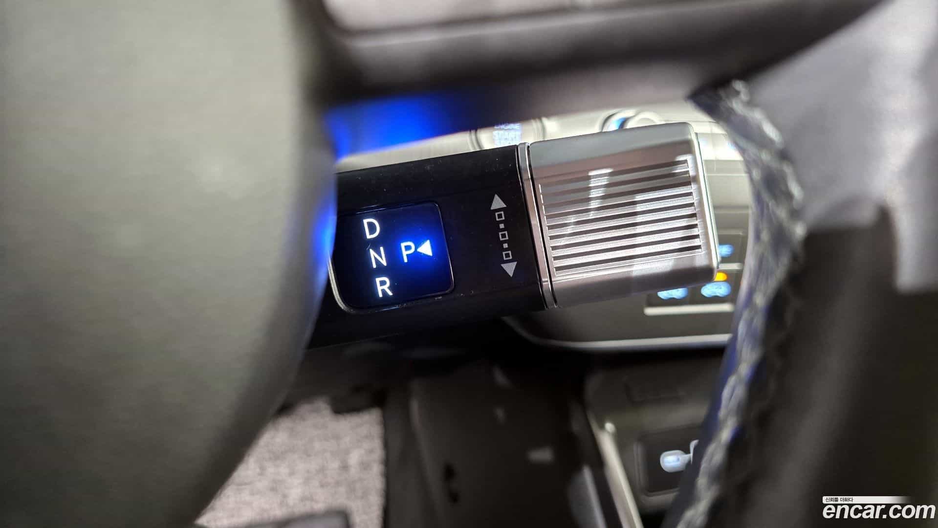 Kona Hyundai 2023.9-INNER-009