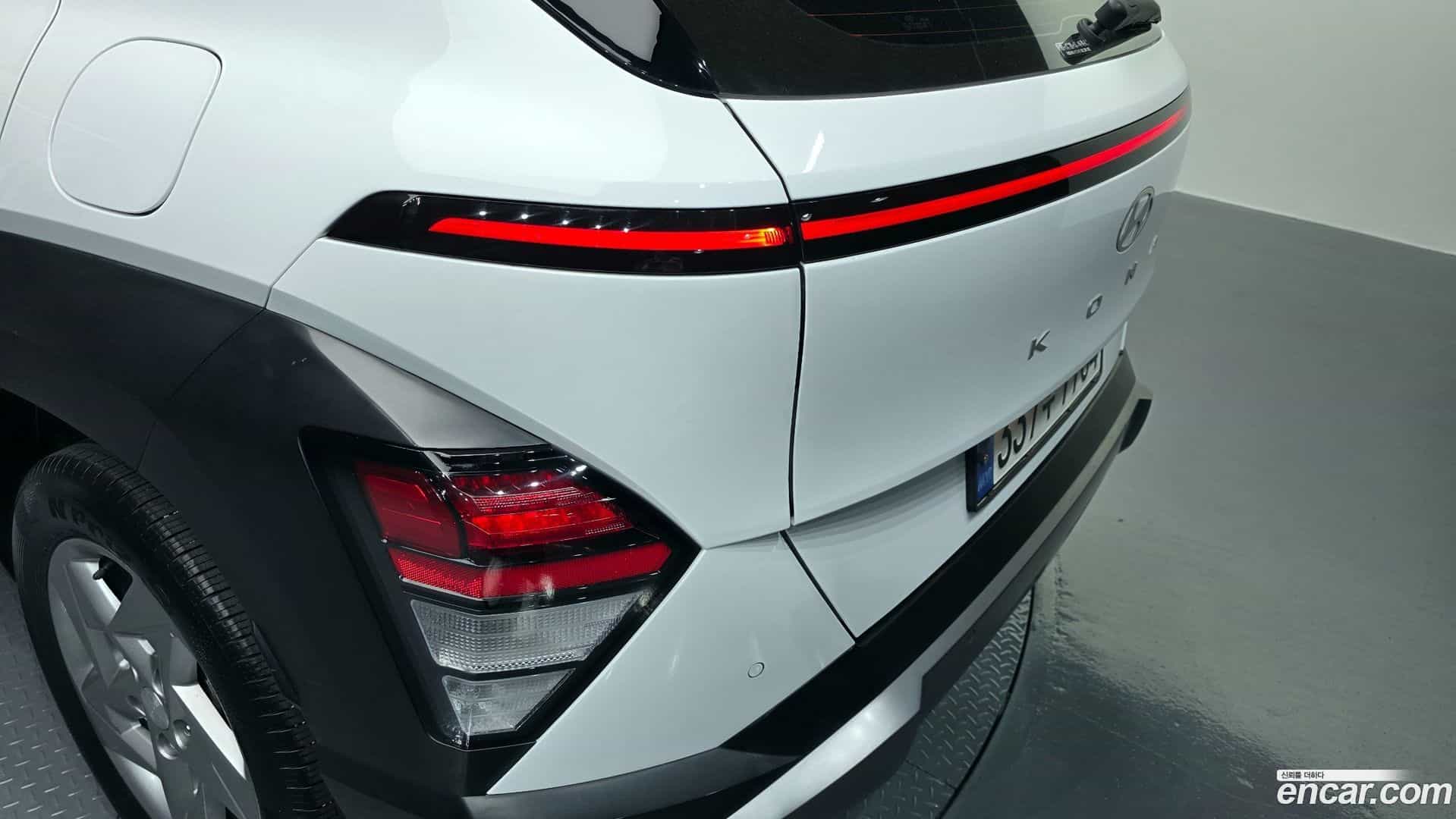 Kona Hyundai 2023.9-OUTER-033