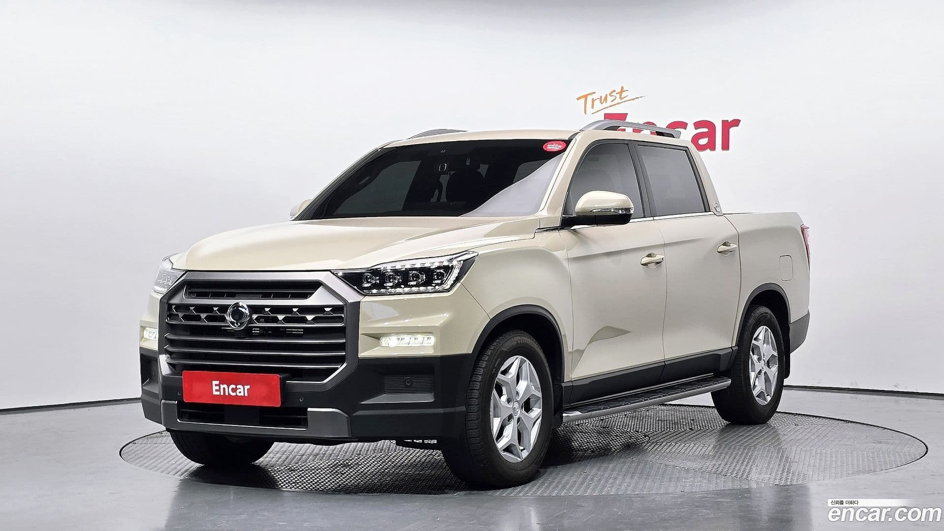 Main__Slider__Photo:Rexton KG Mobility 2023.8-0