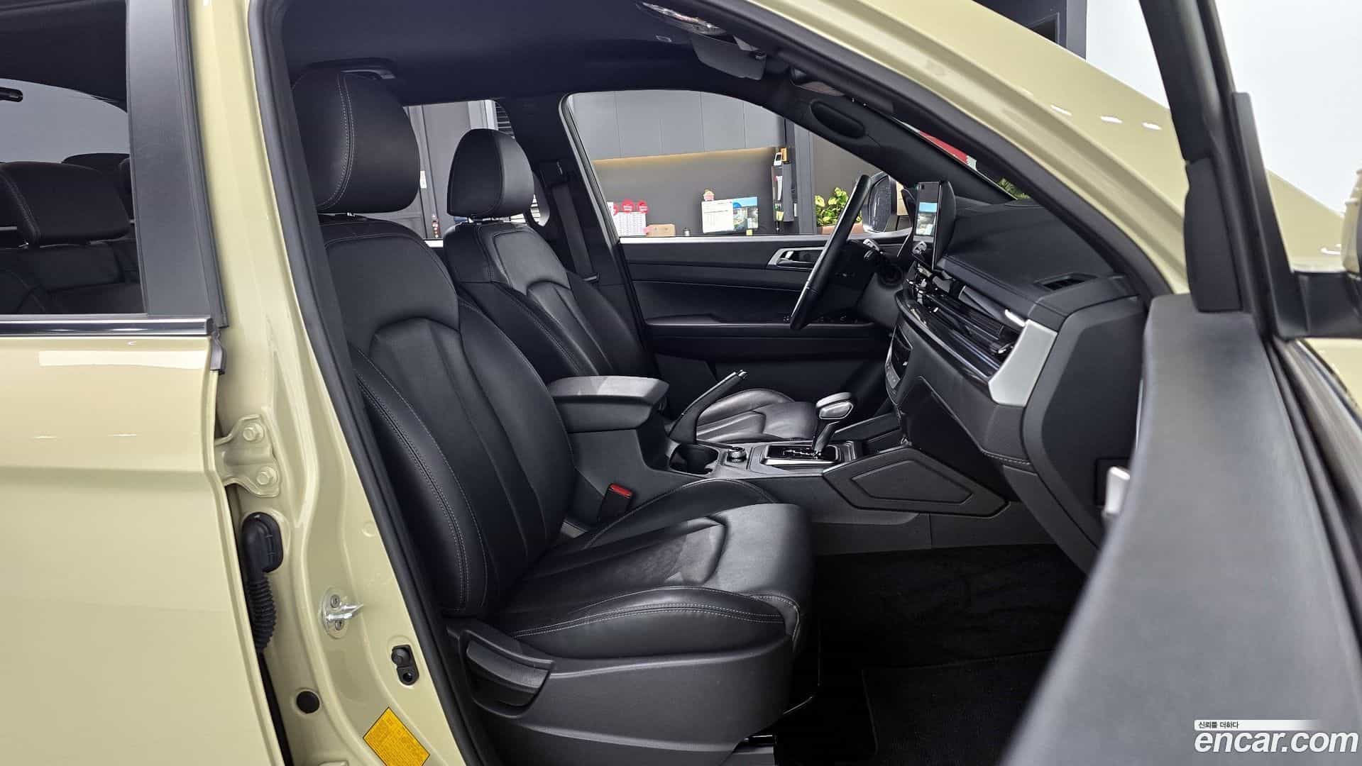 Rexton KG Mobility 2023.8-OPTION-015