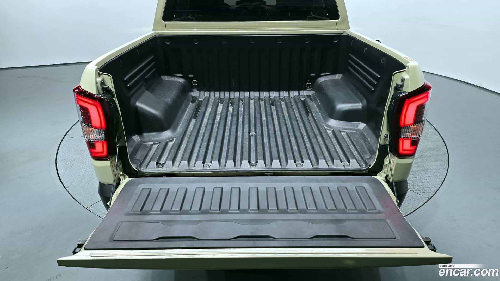 Rexton KG Mobility 2023.8-OPTION-024