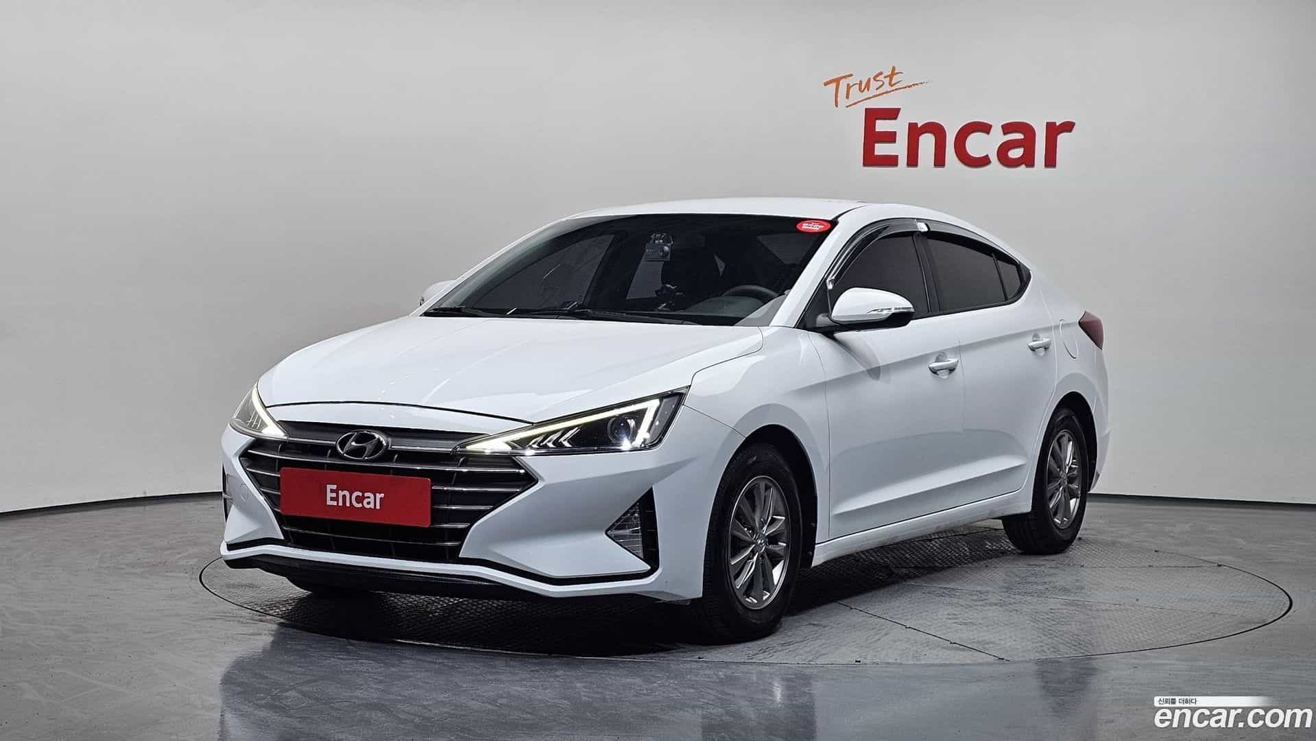 AVANTE Hyundai 2019.5-OUTER-001