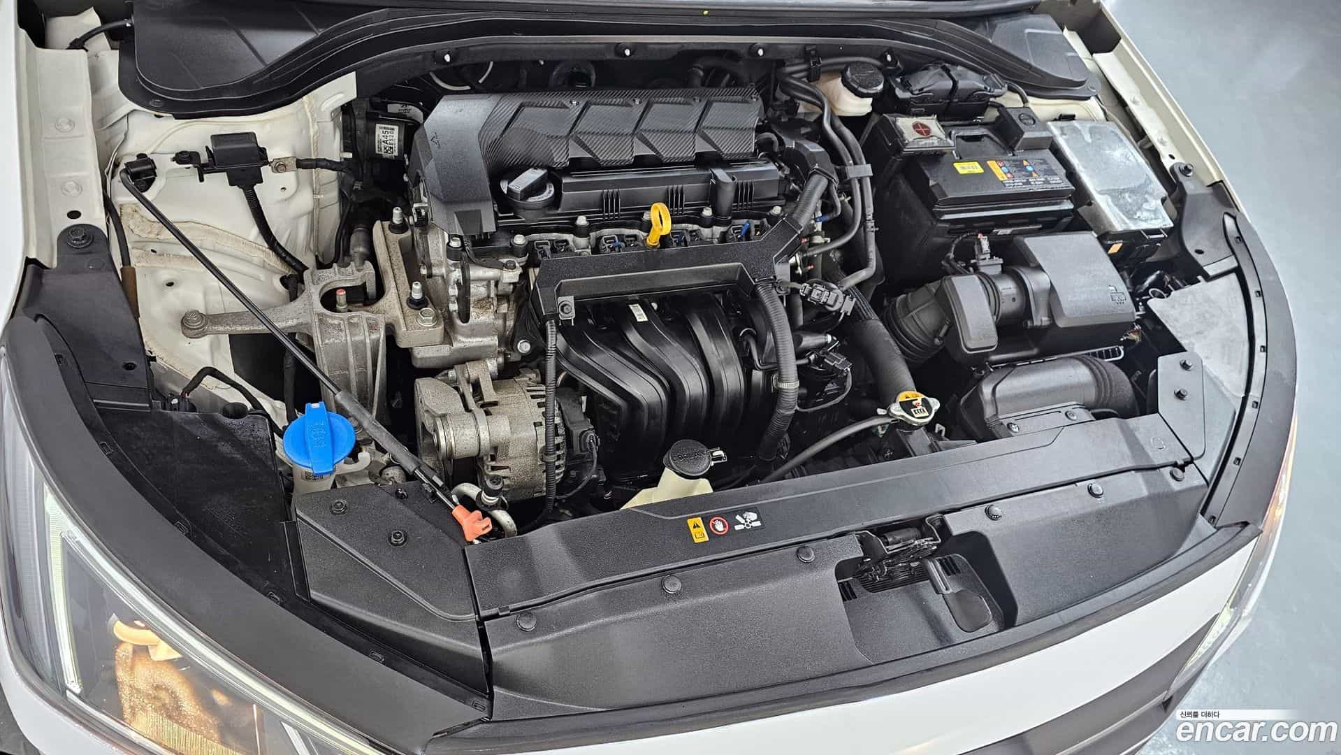 AVANTE Hyundai 2019.5-OUTER-006