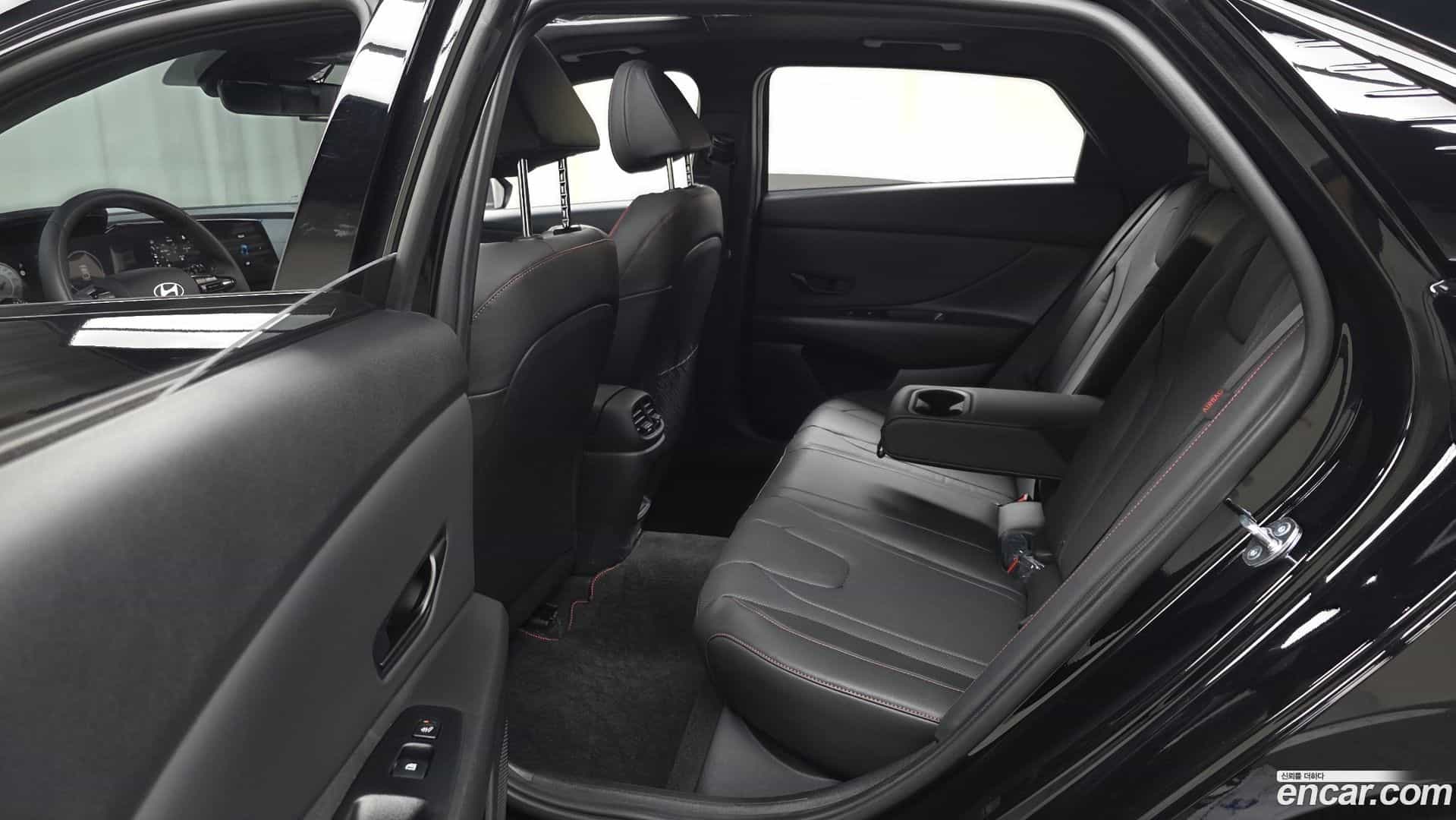 AVANTE Hyundai 2025.7-OPTION-015