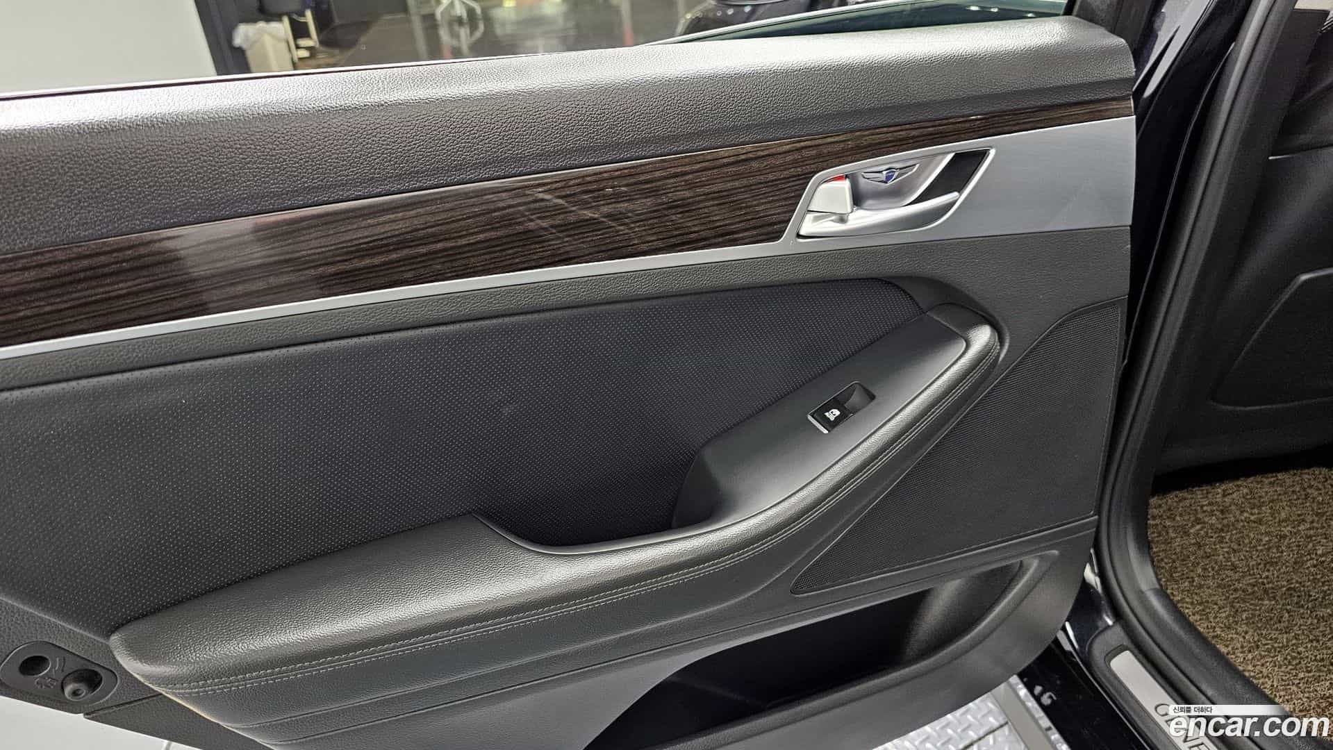 G80 Genesis 2019.9-INNER-035