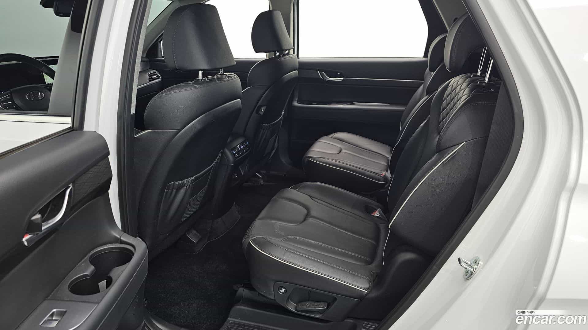 Palisade Hyundai 2022.2-INNER-036