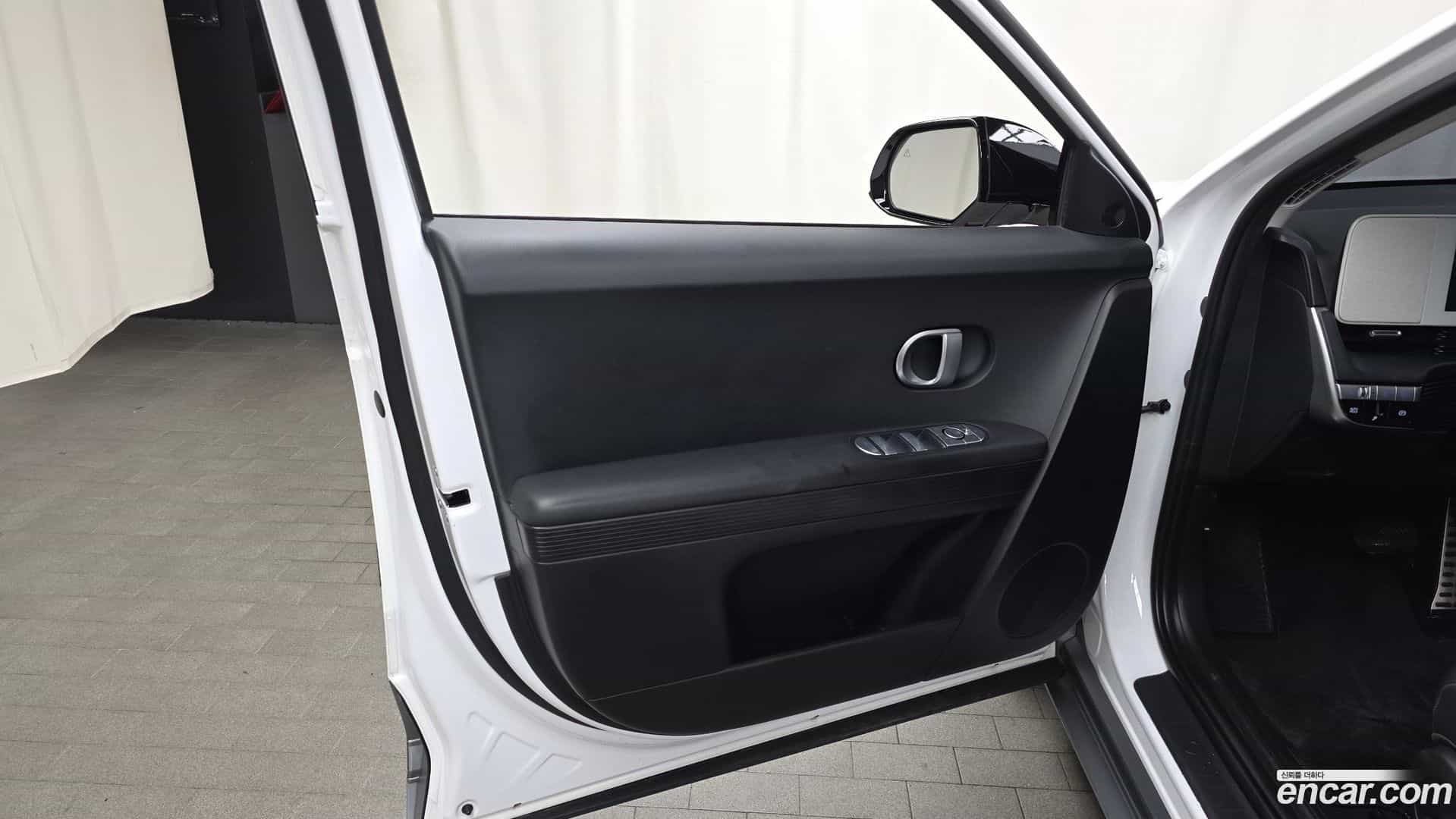 Ioniq5 Hyundai 2022.2-INNER-034