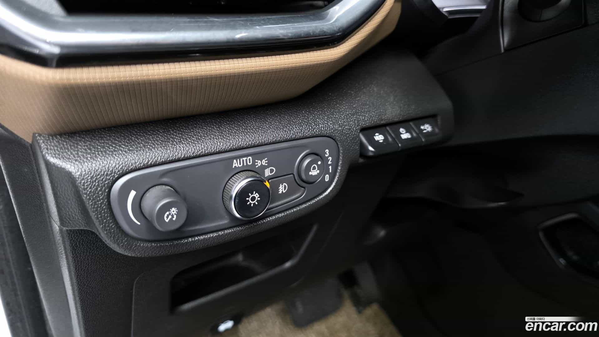 Trailblazer Chevrolet 2021.2-OPTION-047