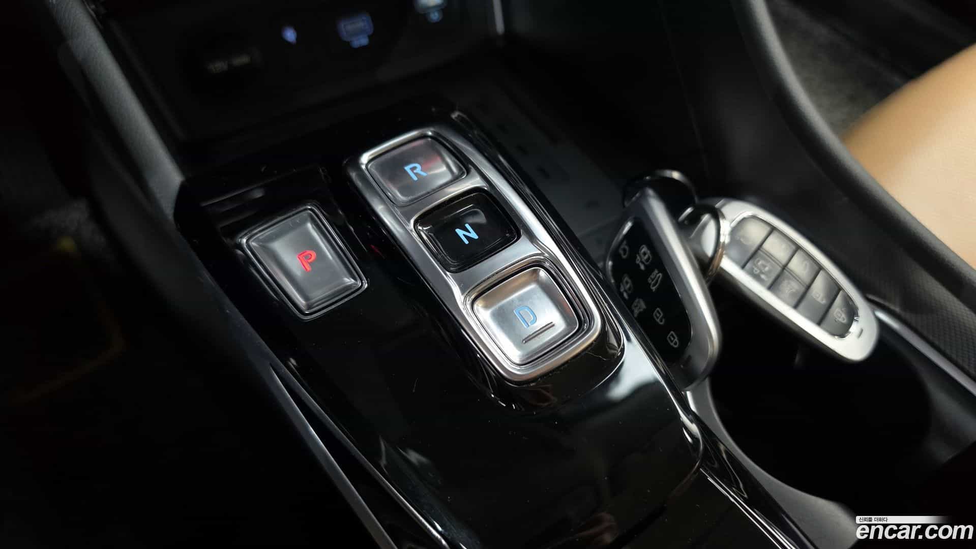 Sonata Hyundai 2019.3-INNER-009