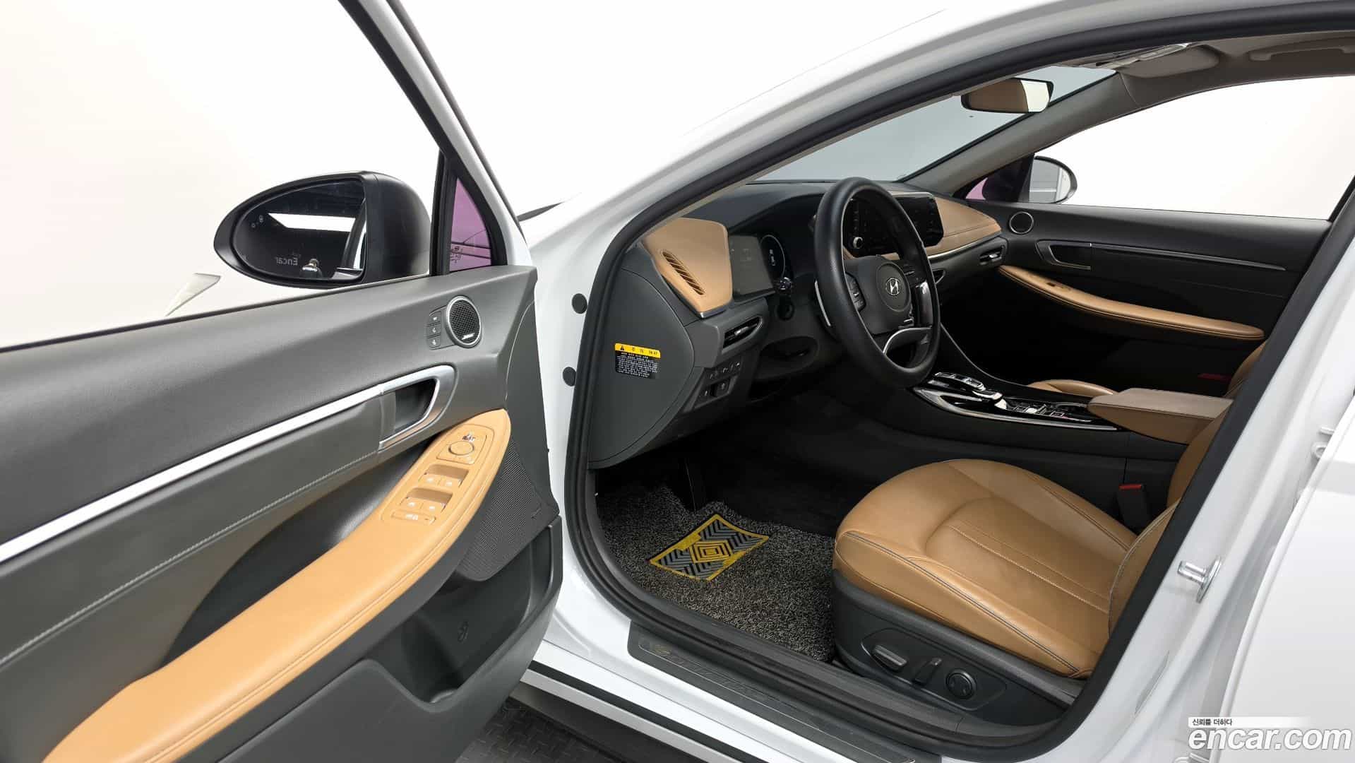 Sonata Hyundai 2019.3-INNER-010