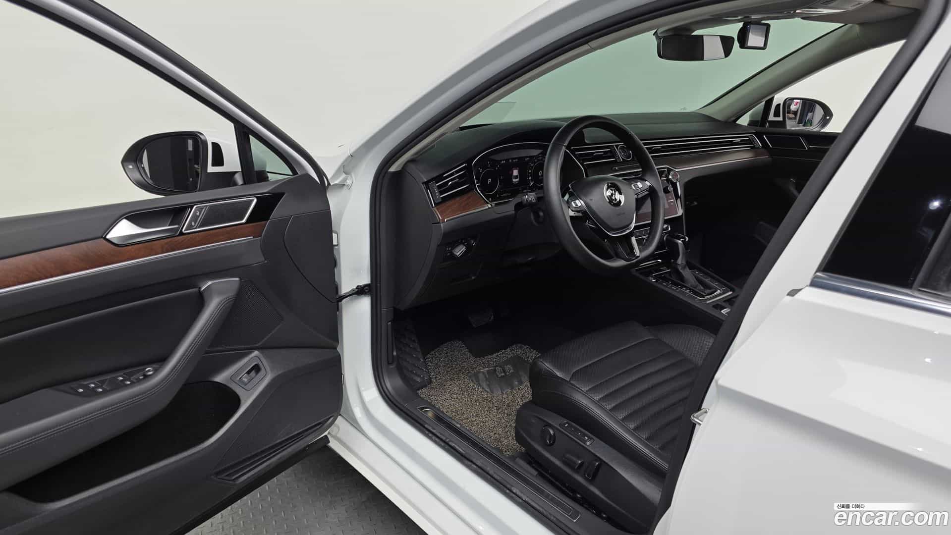 Passat Volkswagen 2018.4-INNER-010