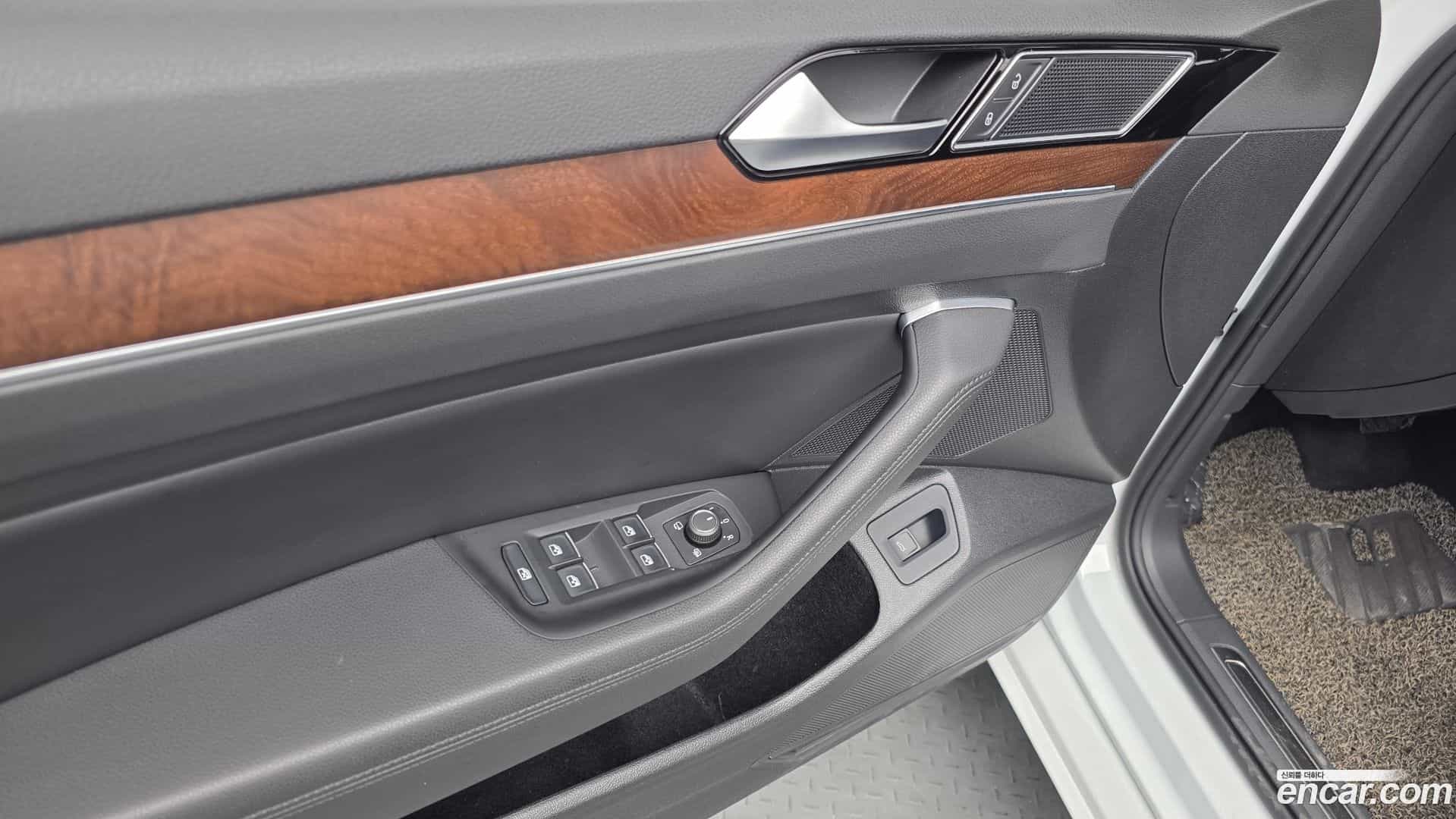 Passat Volkswagen 2018.4-INNER-034