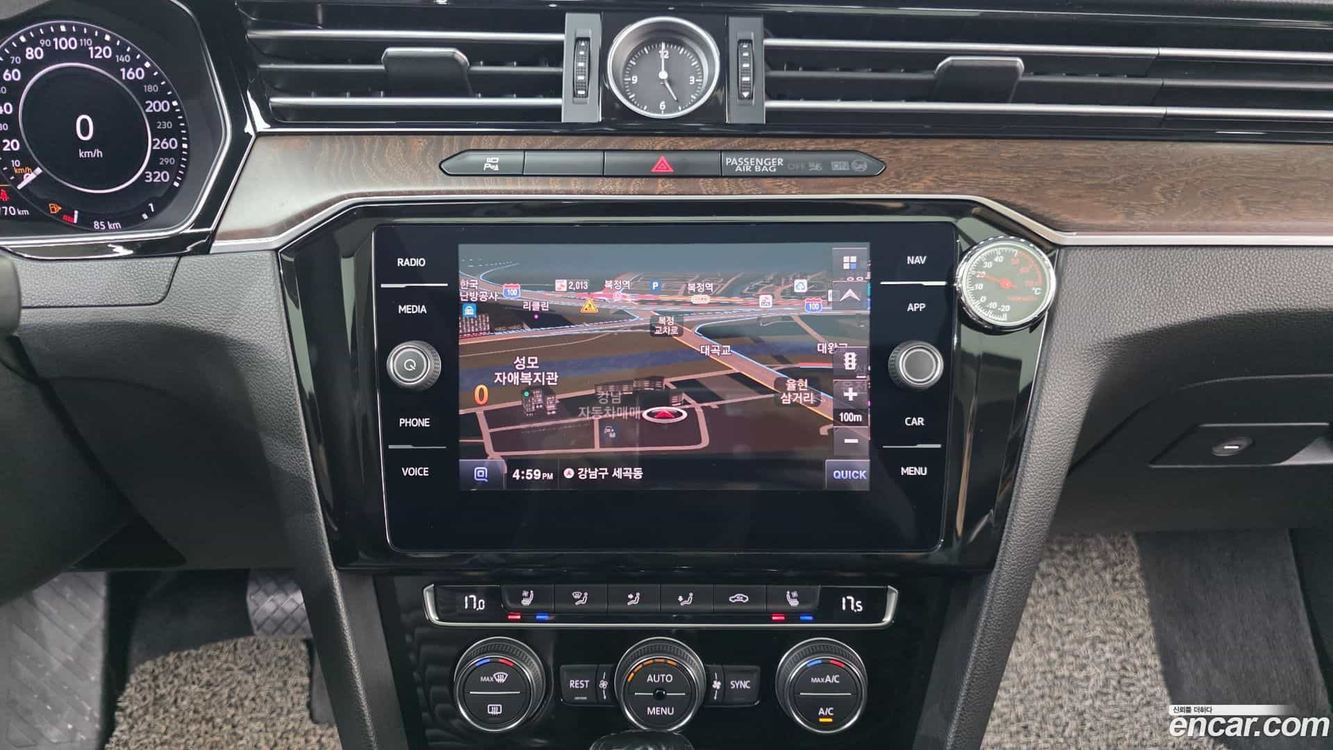 Passat Volkswagen 2018.4-OPTION-042
