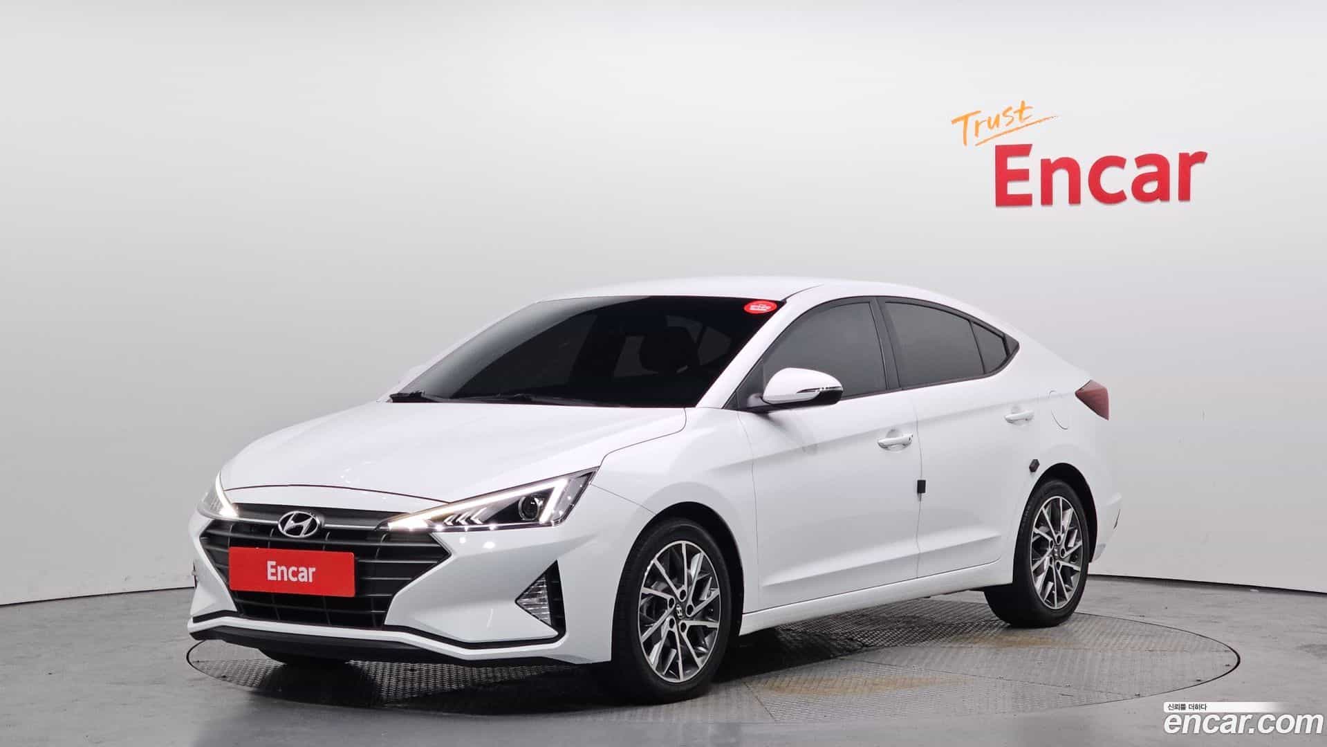 AVANTE Hyundai 2019.0-OUTER-001