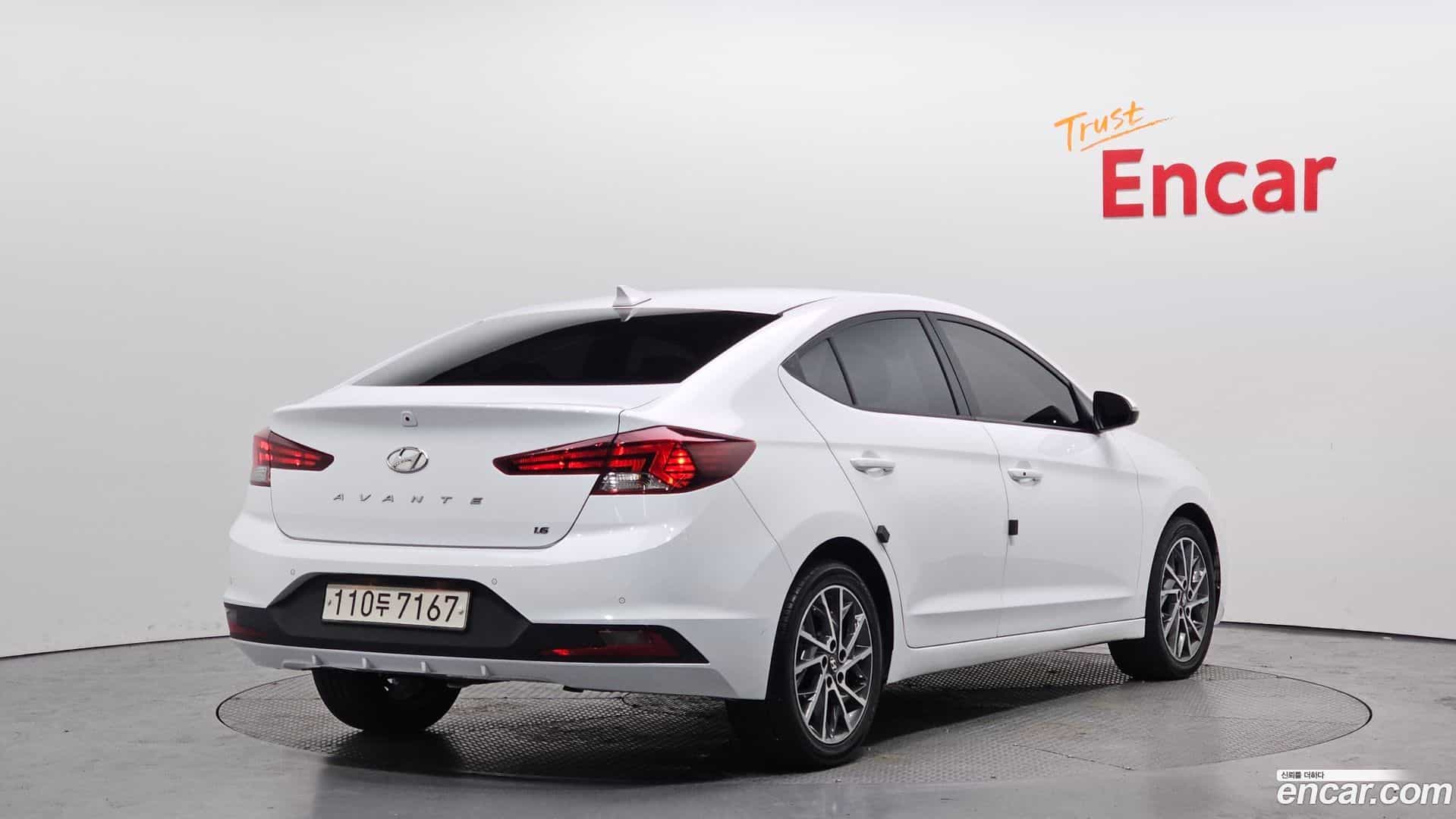 AVANTE Hyundai 2019.0-OUTER-002