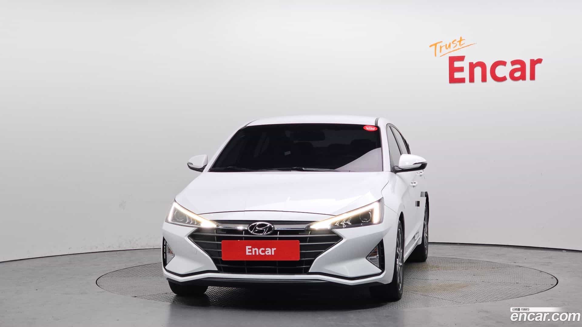 AVANTE Hyundai 2019.0-OUTER-003