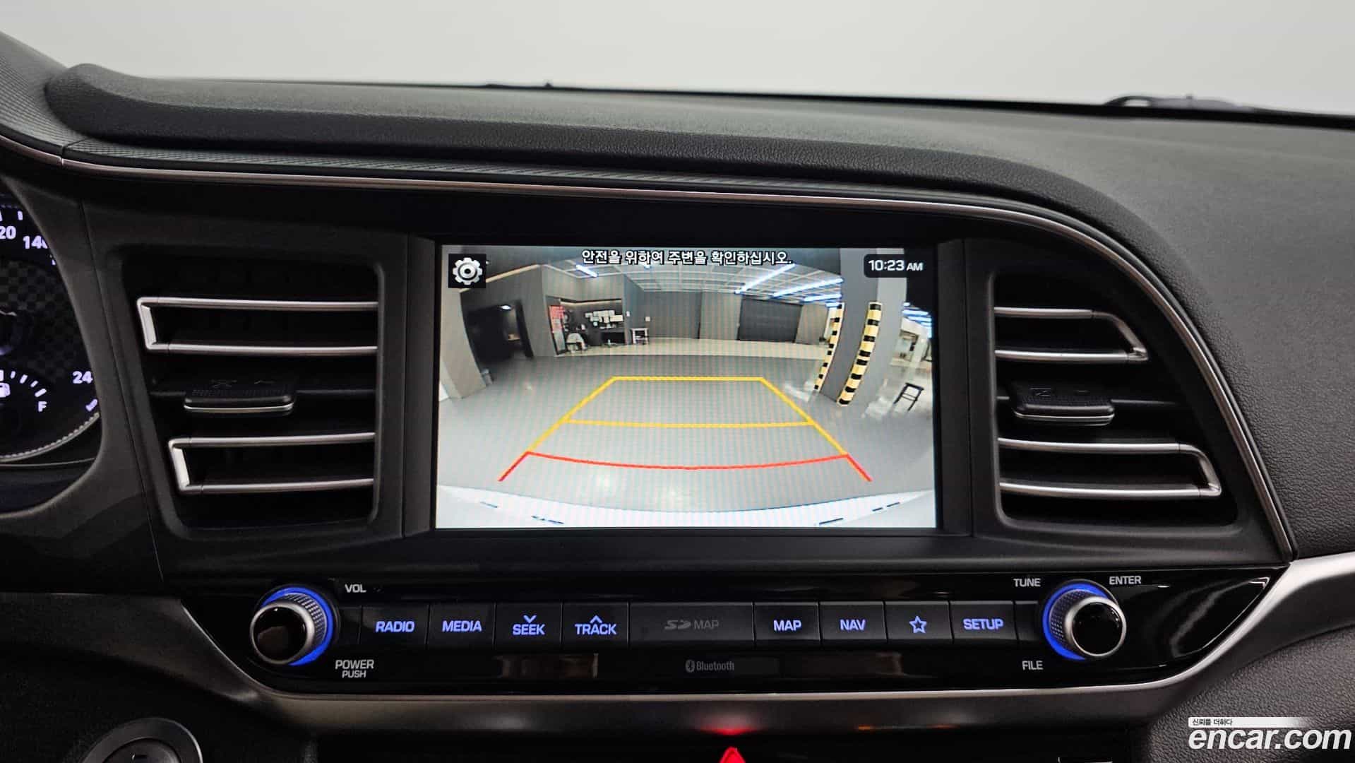 AVANTE Hyundai 2019.0-OPTION-018